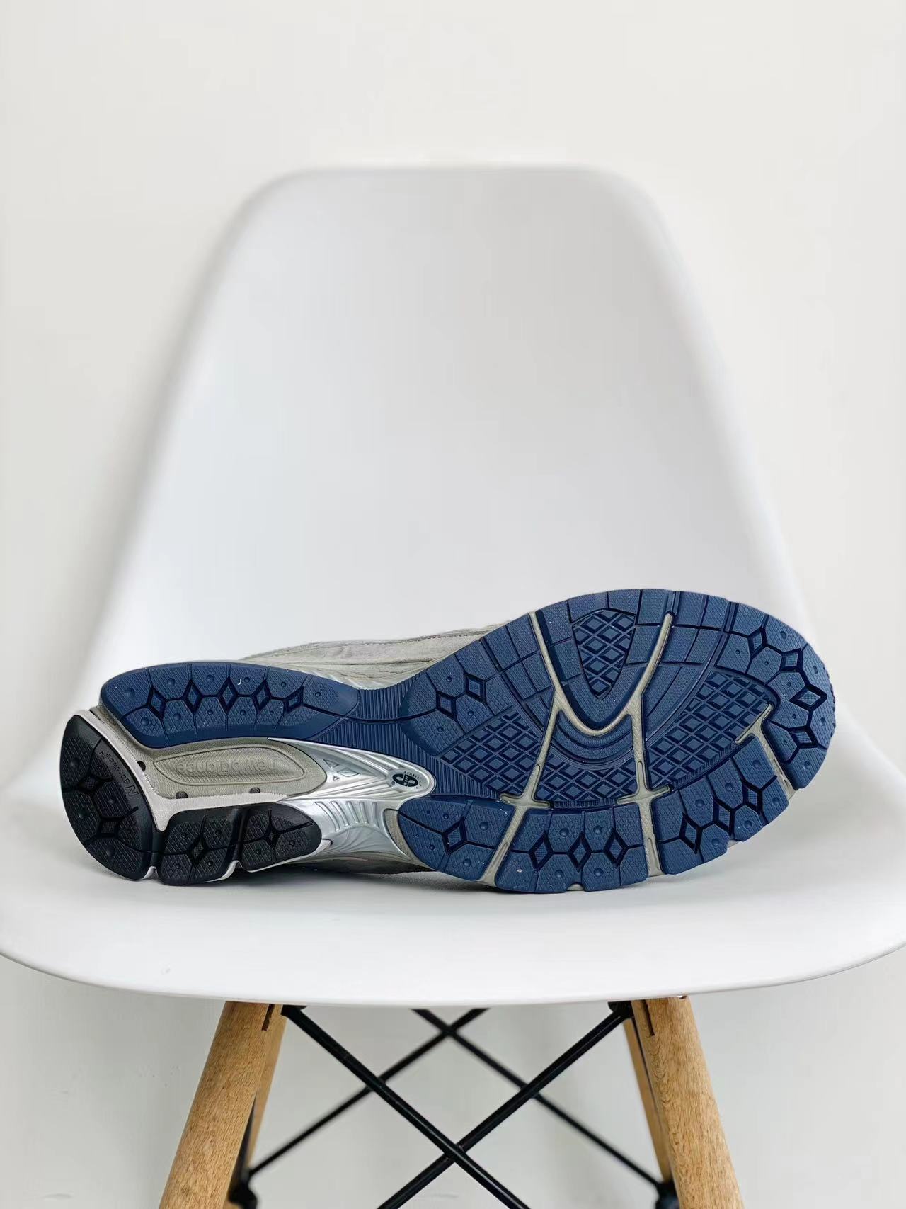 新版 New Balance 2002R Gore Tex 灰棕色 低筒 跑步鞋 运动鞋 休闲鞋 男鞋 女鞋 M2002RXC