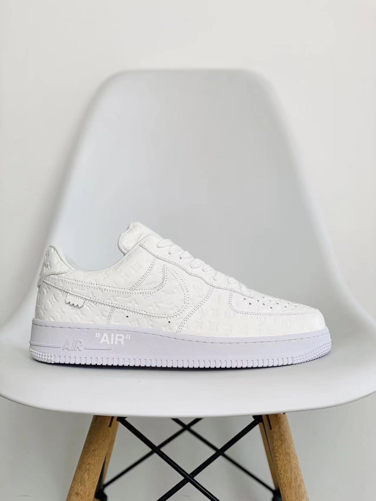 原盒版 帶配件 Louis Vuitton x Nike Air Force 1 Low  白色  低筒 牛皮 休闲鞋 运动鞋 板鞋 男鞋 女鞋 1A9V87