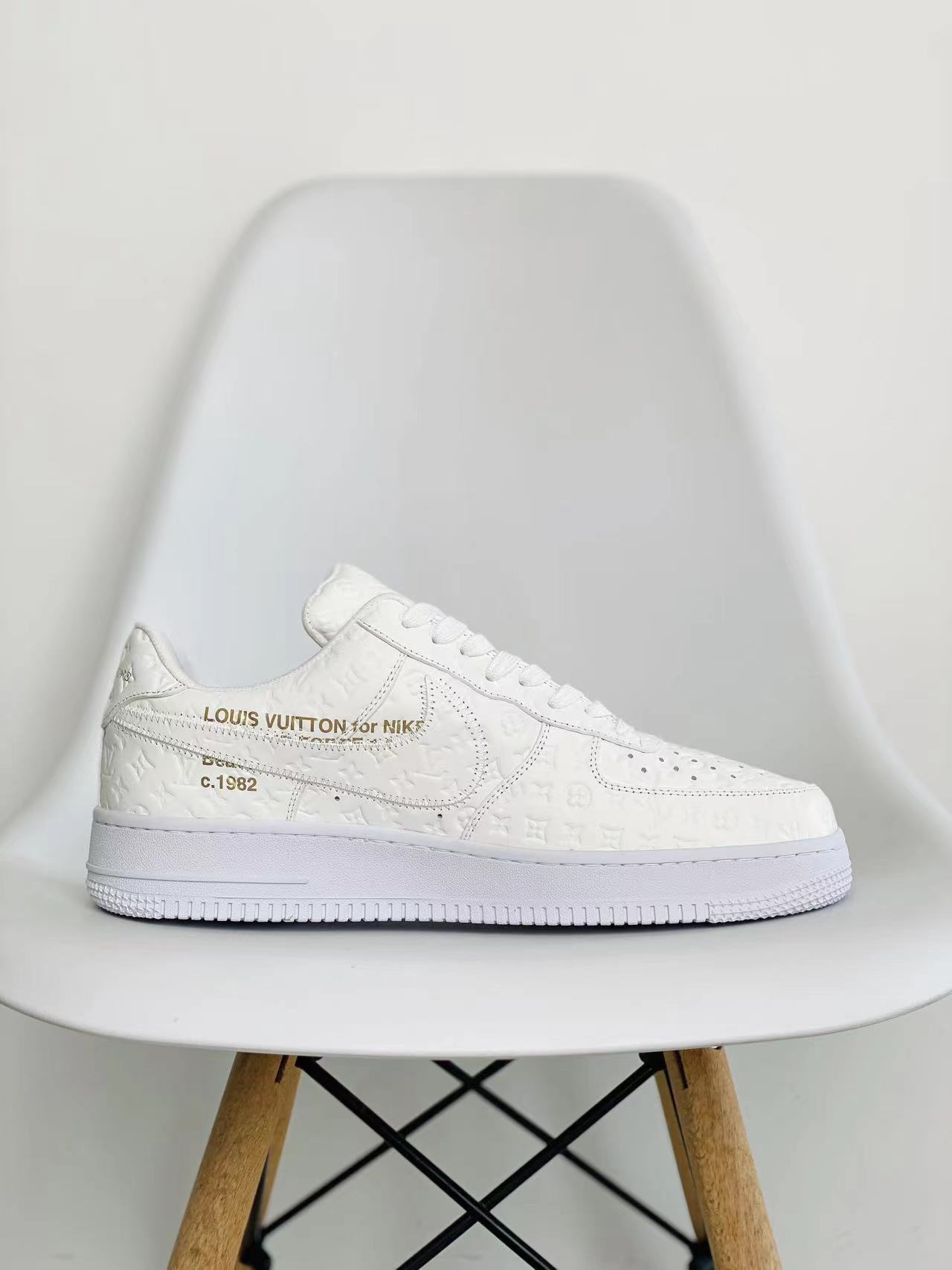 原盒版 帶配件 Louis Vuitton x Nike Air Force 1 Low  白色  低筒 牛皮 休闲鞋 运动鞋 板鞋 男鞋 女鞋 1A9V87