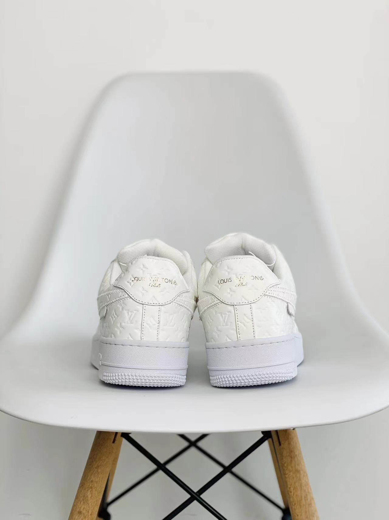 原盒版 帶配件 Louis Vuitton x Nike Air Force 1 Low  白色  低筒 牛皮 休闲鞋 运动鞋 板鞋 男鞋 女鞋 1A9V87