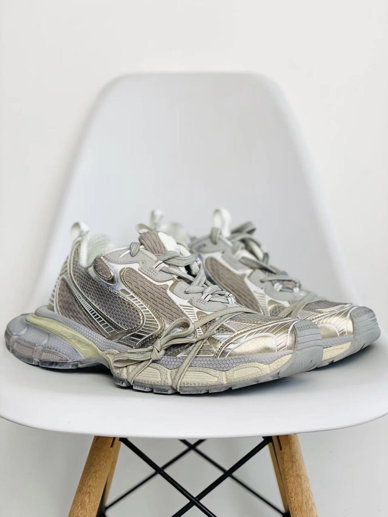 Balenciaga 巴黎世家 3XL 网布 系带 做旧 浅米色 低筒 老爹鞋 运动 复古板鞋 休闲鞋 男鞋 女鞋 734734W3XL49191