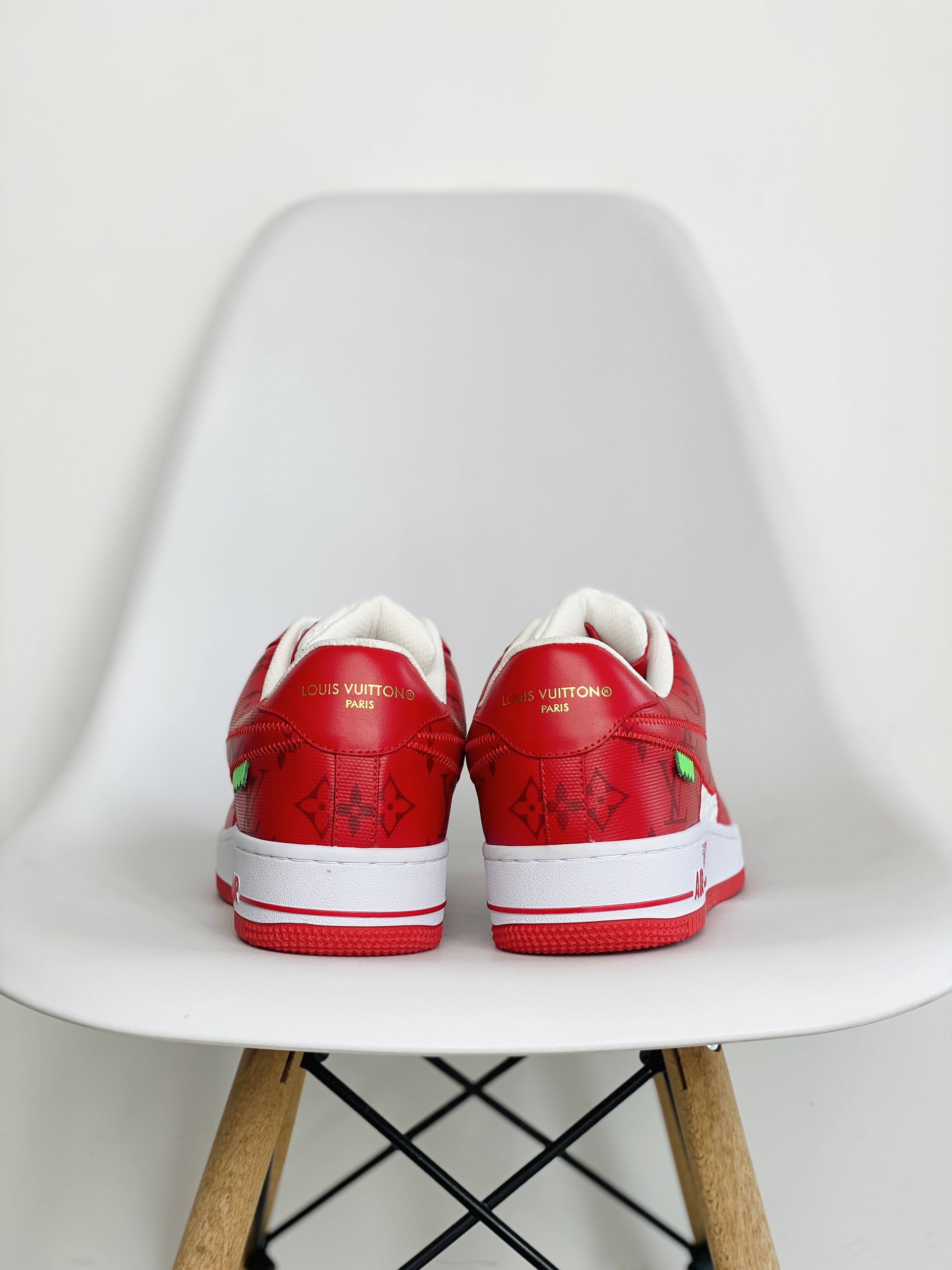  原盒版 帶配件 Louis Vuitton x Nike Air Force 1 Low  紅色  低筒 牛皮 休闲鞋 运动鞋 板鞋 男鞋 女鞋 1A9VA7