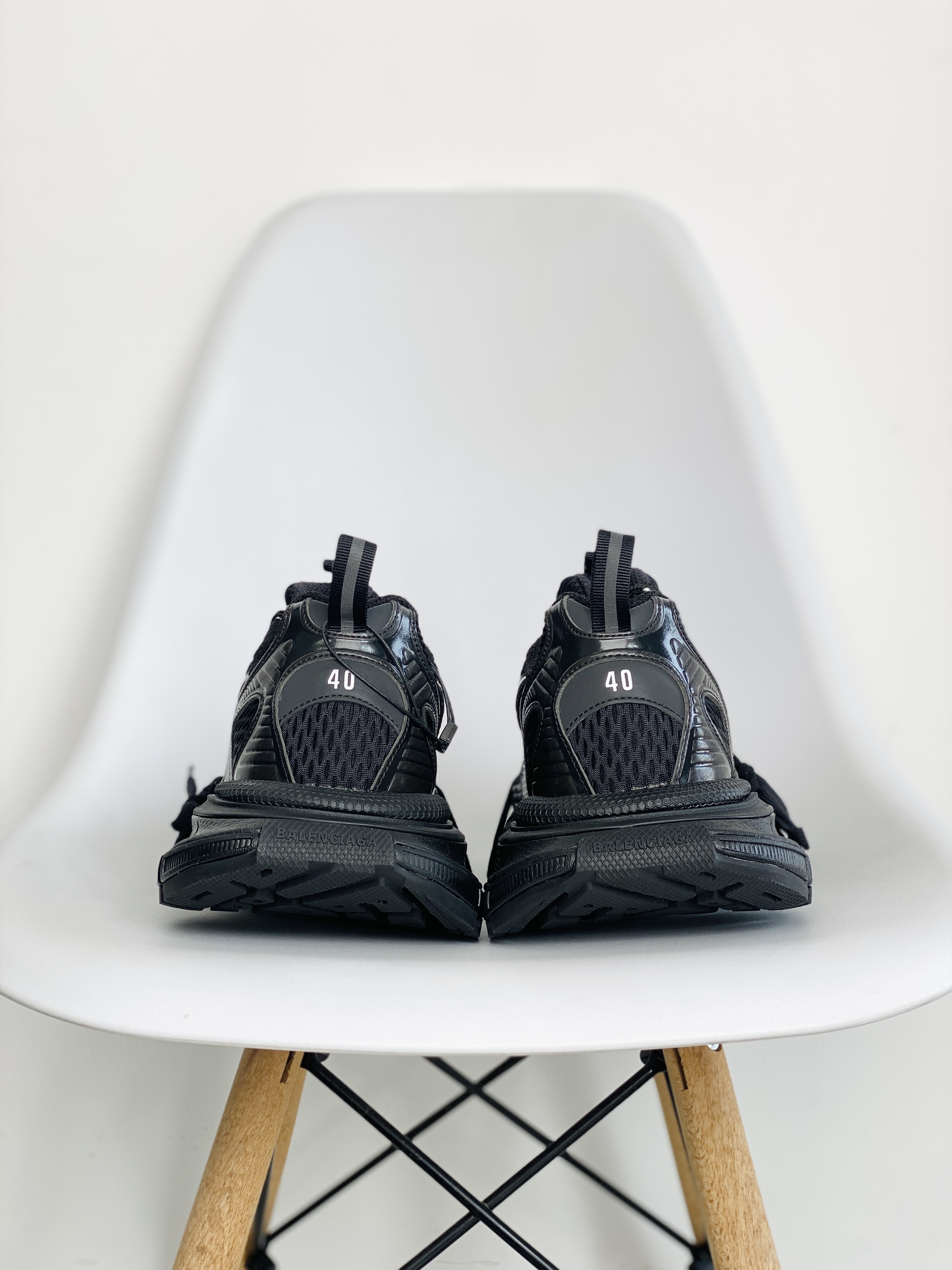 Balenciaga 巴黎世家 3XL 网布 系带 做旧 黑色 低筒 老爹鞋 运动 复古板鞋 休闲鞋 男鞋 女鞋 