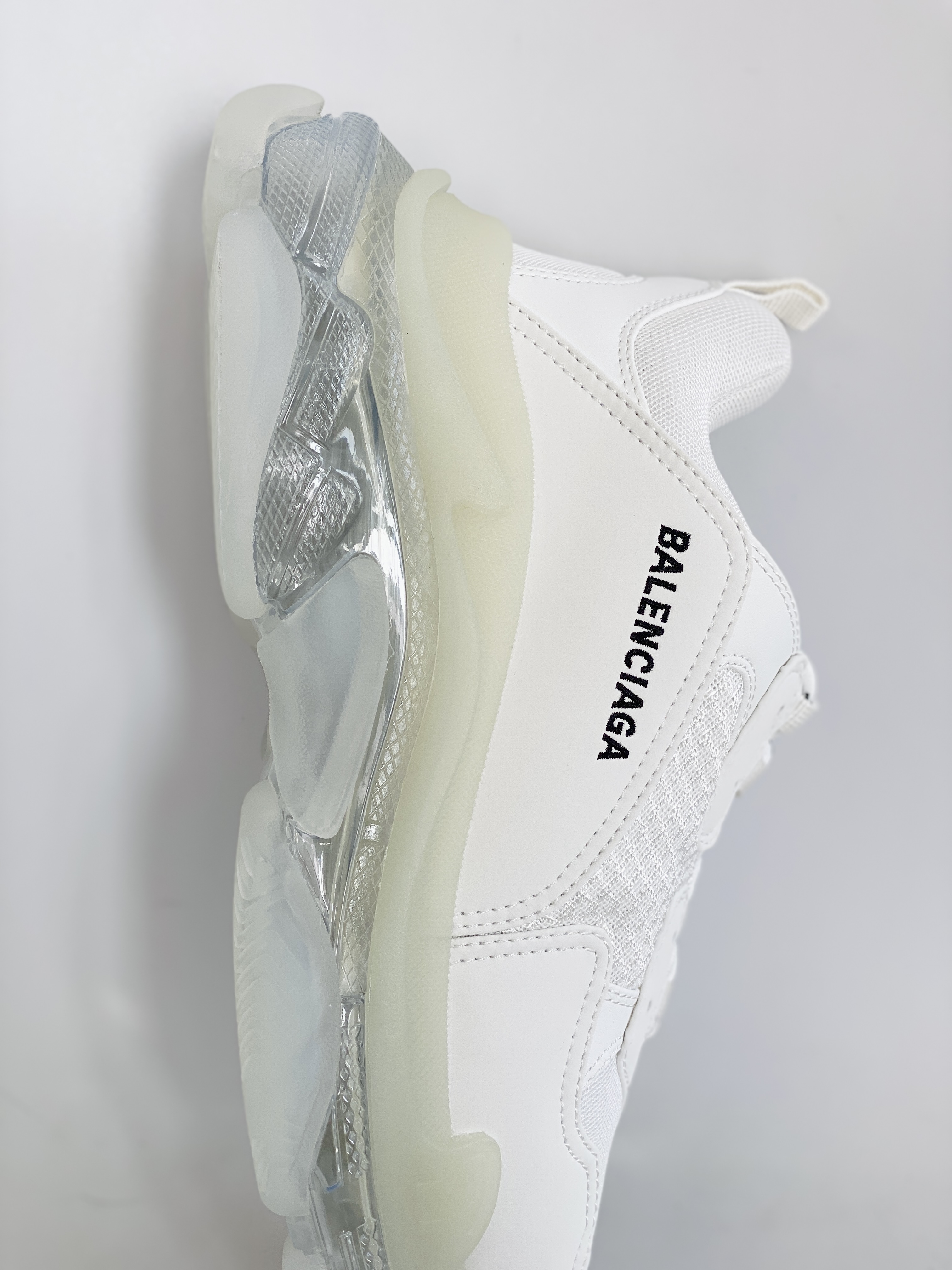 Balenciaga Triple S Clear Sole 巴黎世家 白色 气垫 老爹鞋 运动 复古板鞋 休闲鞋 男鞋 女鞋 544351W2FB29001