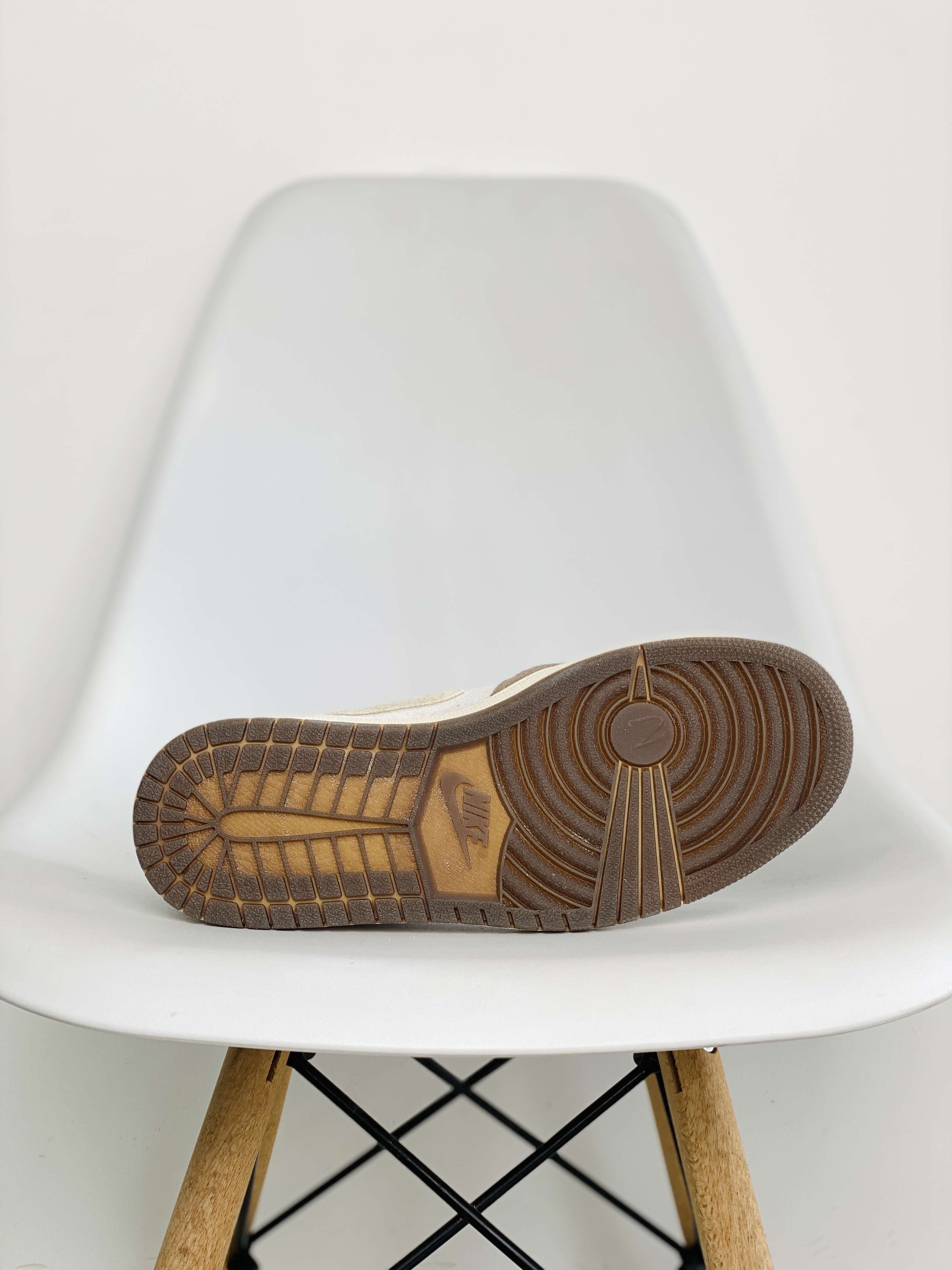 正确后跟做旧版 Air Jordan 1 Low OG AJ1 Year of the Rabbit 兔年 白棕色  低筒 气垫 休闲鞋 板鞋 球鞋 男鞋 女鞋 DV1312-200