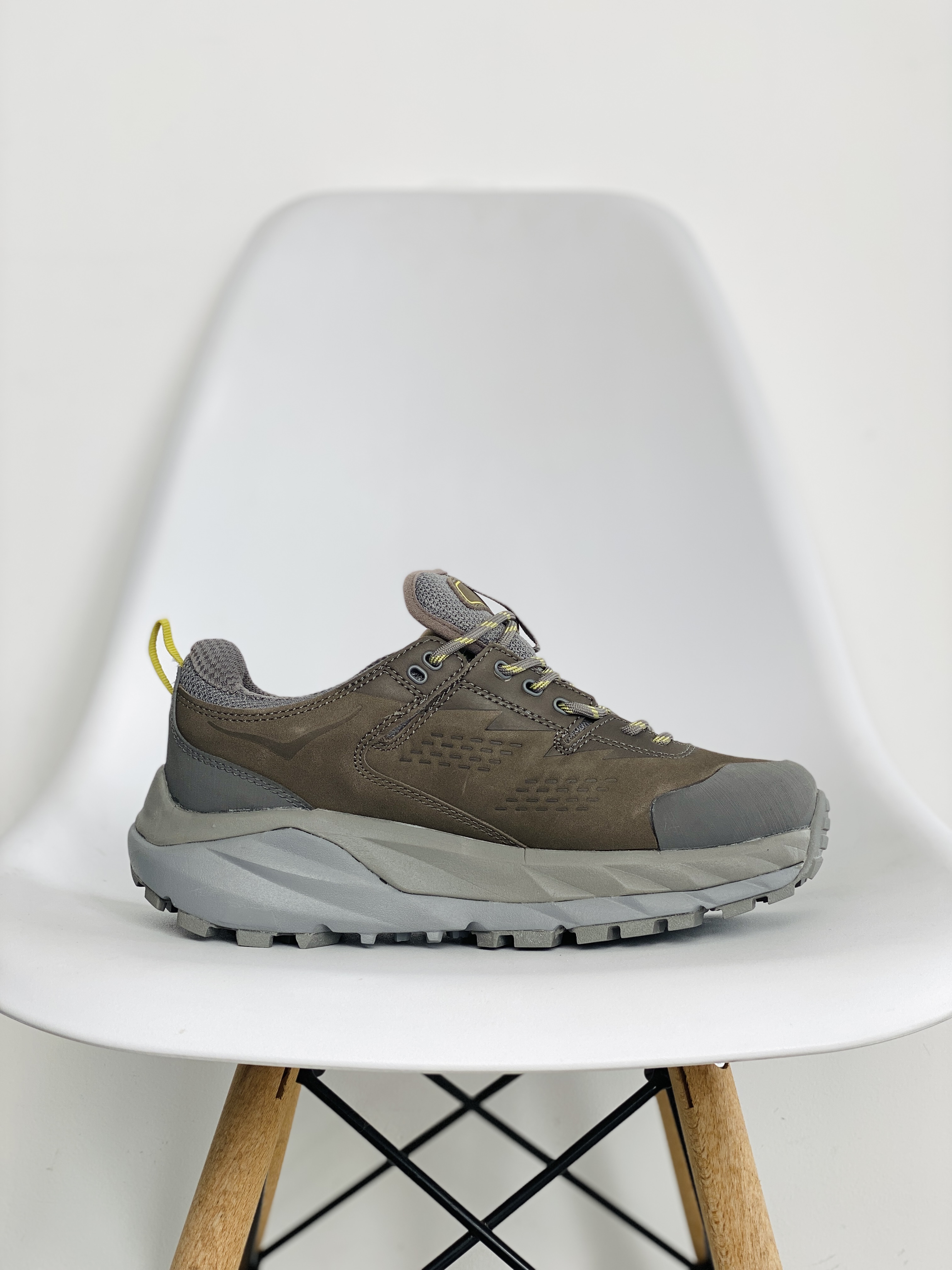 防水版 HOKA ONE ONE Kaha GTX 低筒 戶外 登山 防水 跑步鞋 户外鞋 男鞋 岩灰色 118586-CGGS