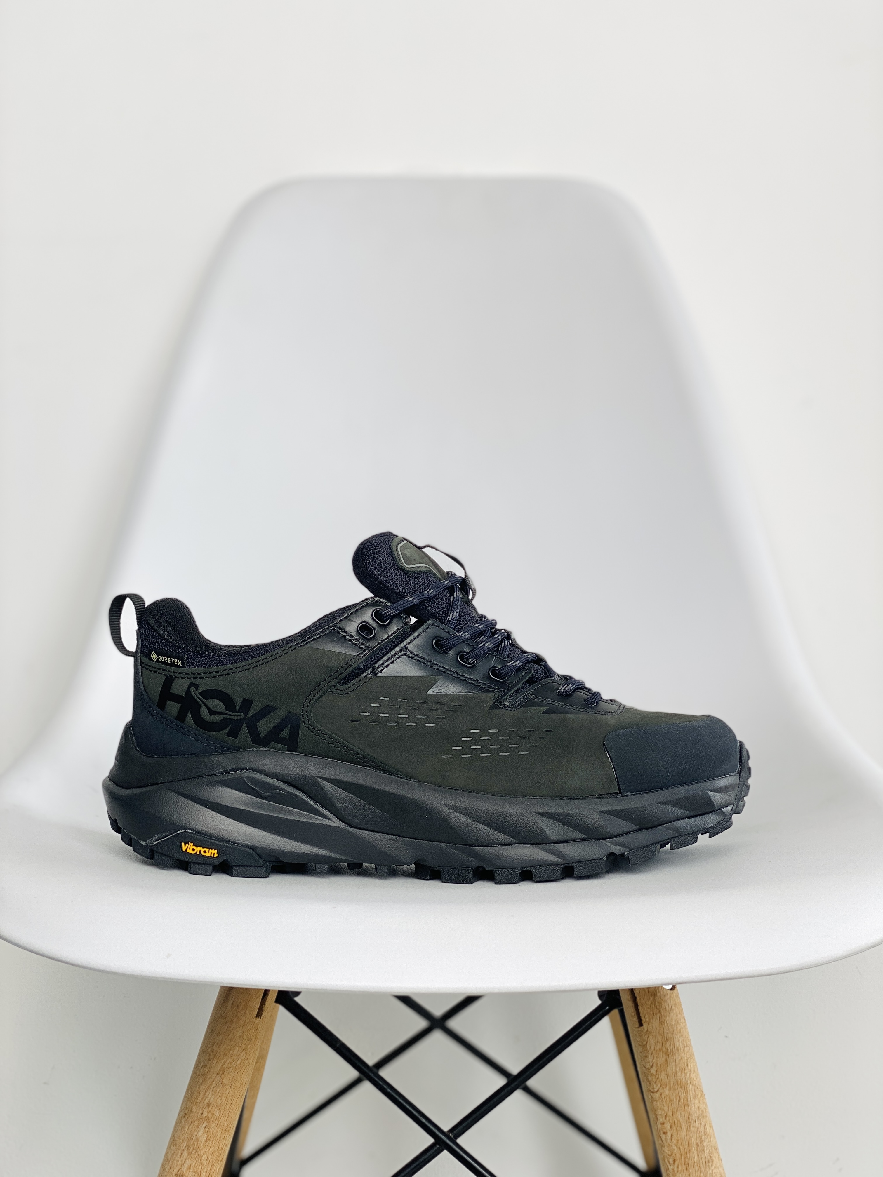 防水版 HOKA ONE ONE Kaha 低筒 戶外 登山 防水 跑步鞋 户外鞋 男鞋 黑色1118568-BCCG