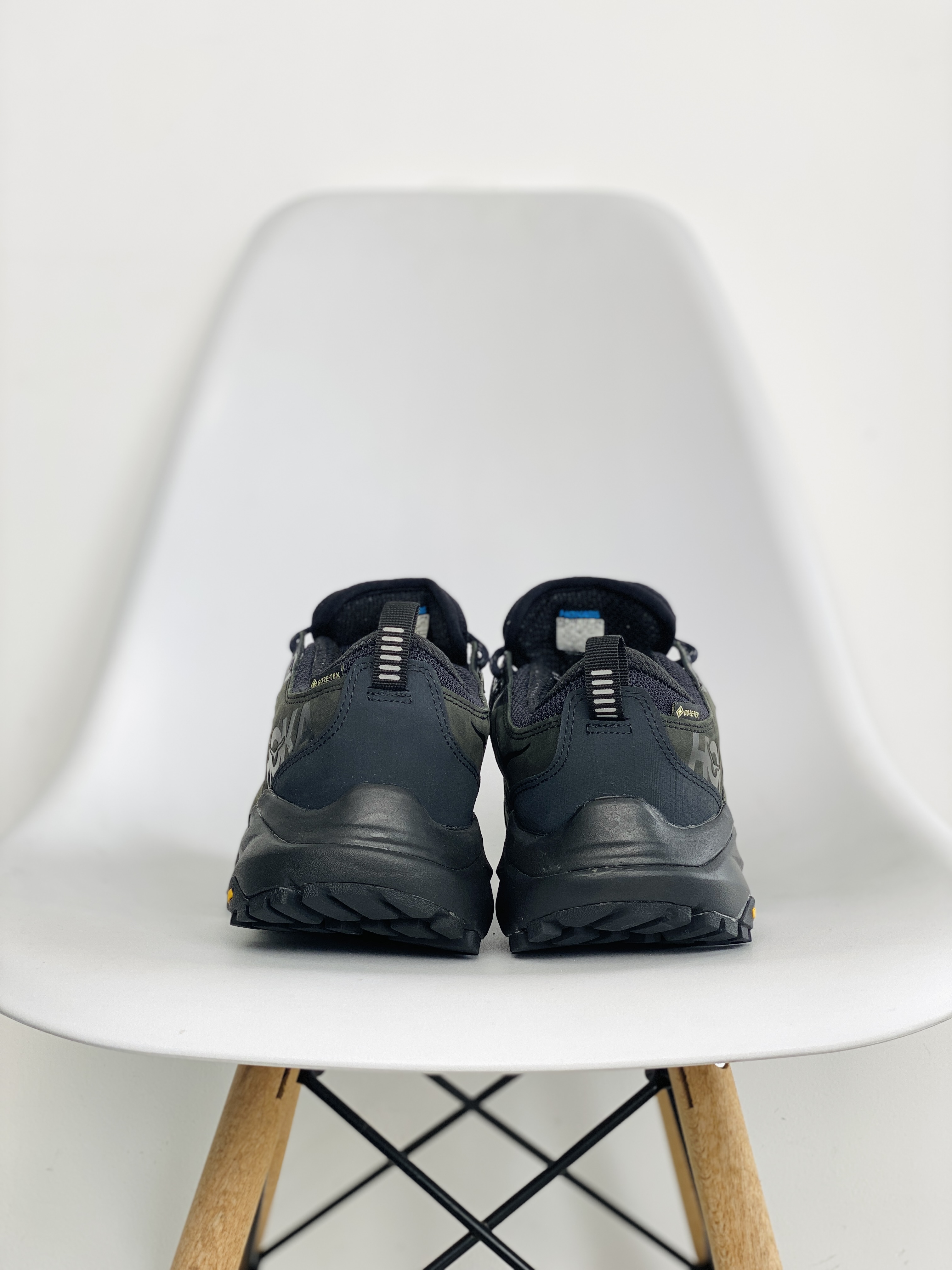 防水版 HOKA ONE ONE Kaha 低筒 戶外 登山 防水 跑步鞋 户外鞋 男鞋 黑色1118568-BCCG