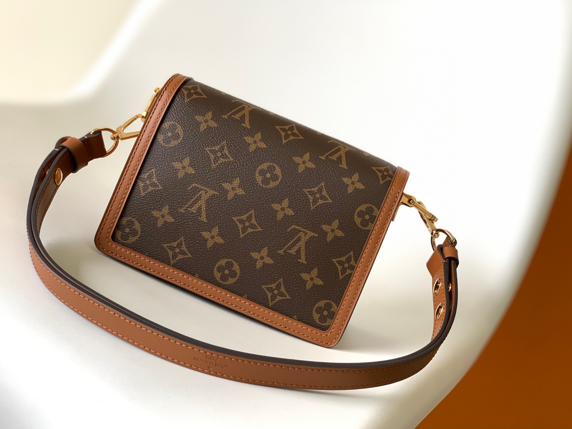 原厂皮 LOUIS VUITTON Dauphine 达妮芙 经典老花满印 帆布小牛皮拼接 腋下包 手提包 单肩包 斜挎包 棕色 迷你款 M45959 44580