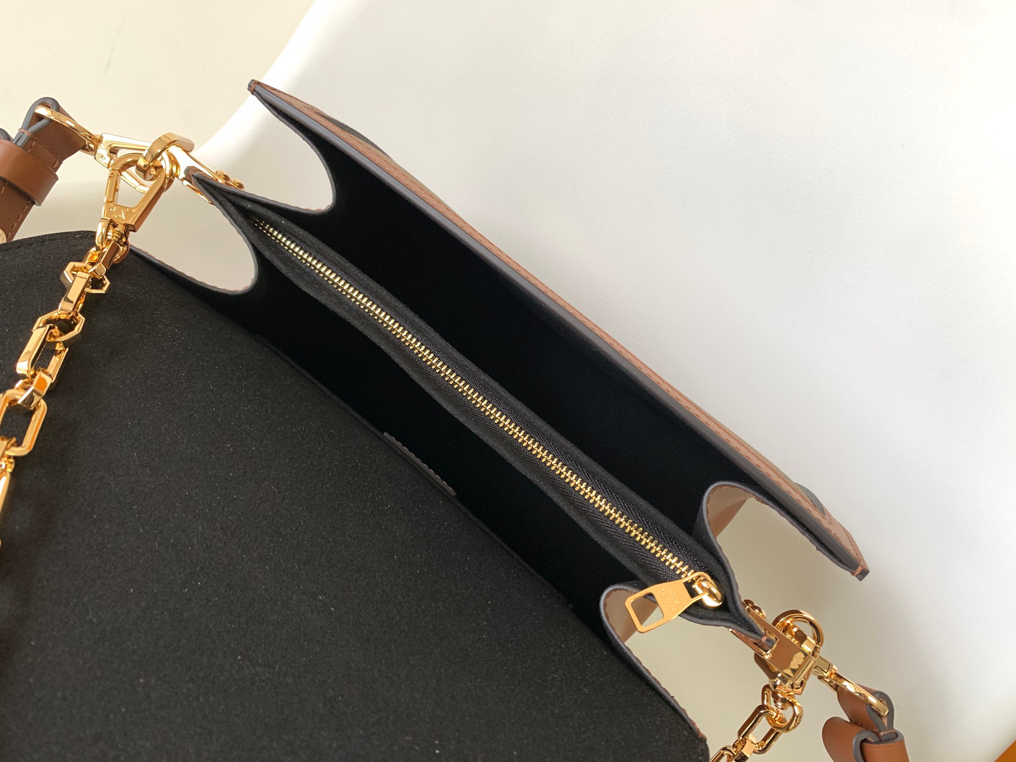 原厂皮 LOUIS VUITTON Dauphine 达妮芙 经典老花满印 帆布小牛皮拼接 腋下包 手提包 单肩包 斜挎包 棕色 中号 M44391 45958