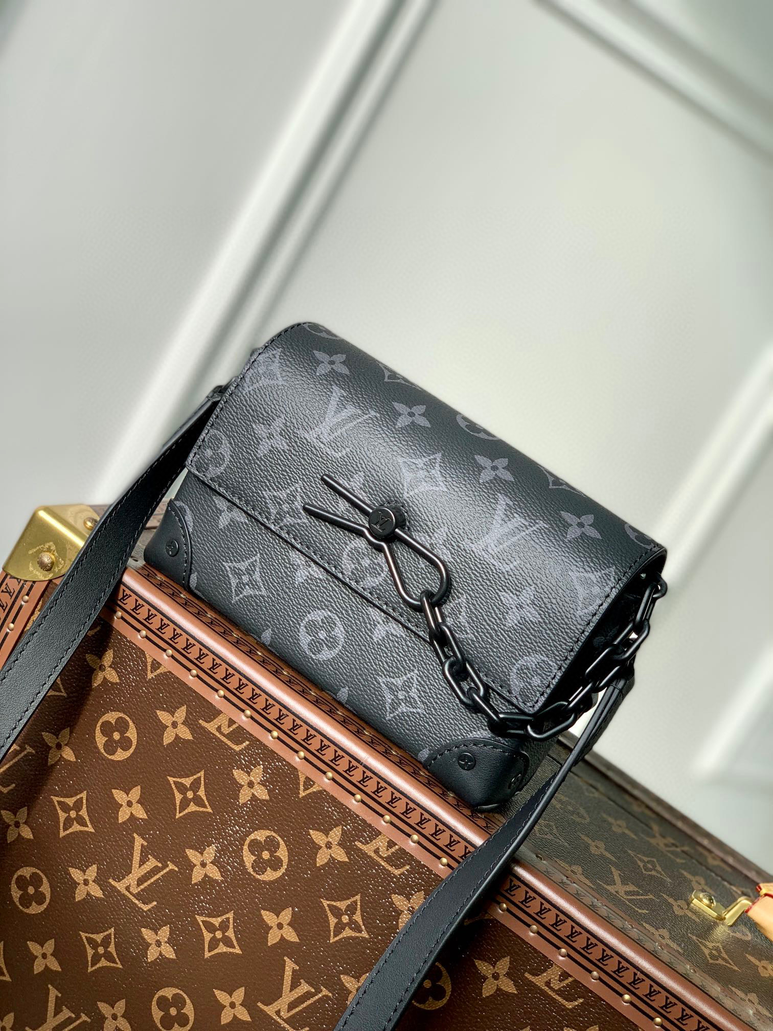 原厂皮 LOUIS VUITTON Steamer 经典老花 印花 锁扣 涂层帆布 邮差包 手提包 单肩包 斜挎包 黑色   M81783