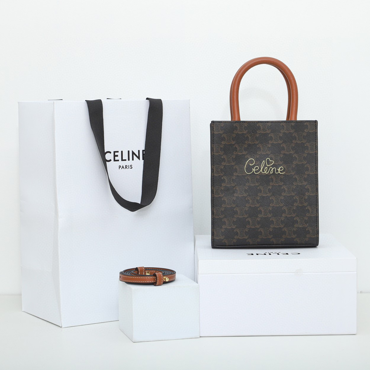 CELINE 赛琳 Cabas 经典老花印花竖款 黄褐色 托特包 手提包 单肩包 斜挎包 194372CYB-04LU