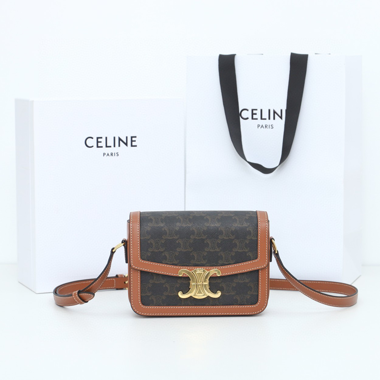 CELINE 赛琳 Triomphe 金色锁扣凯旋门老花印花 黄褐色 腋下包 手提包 单肩包 斜挎包 188882BZ4-04LU