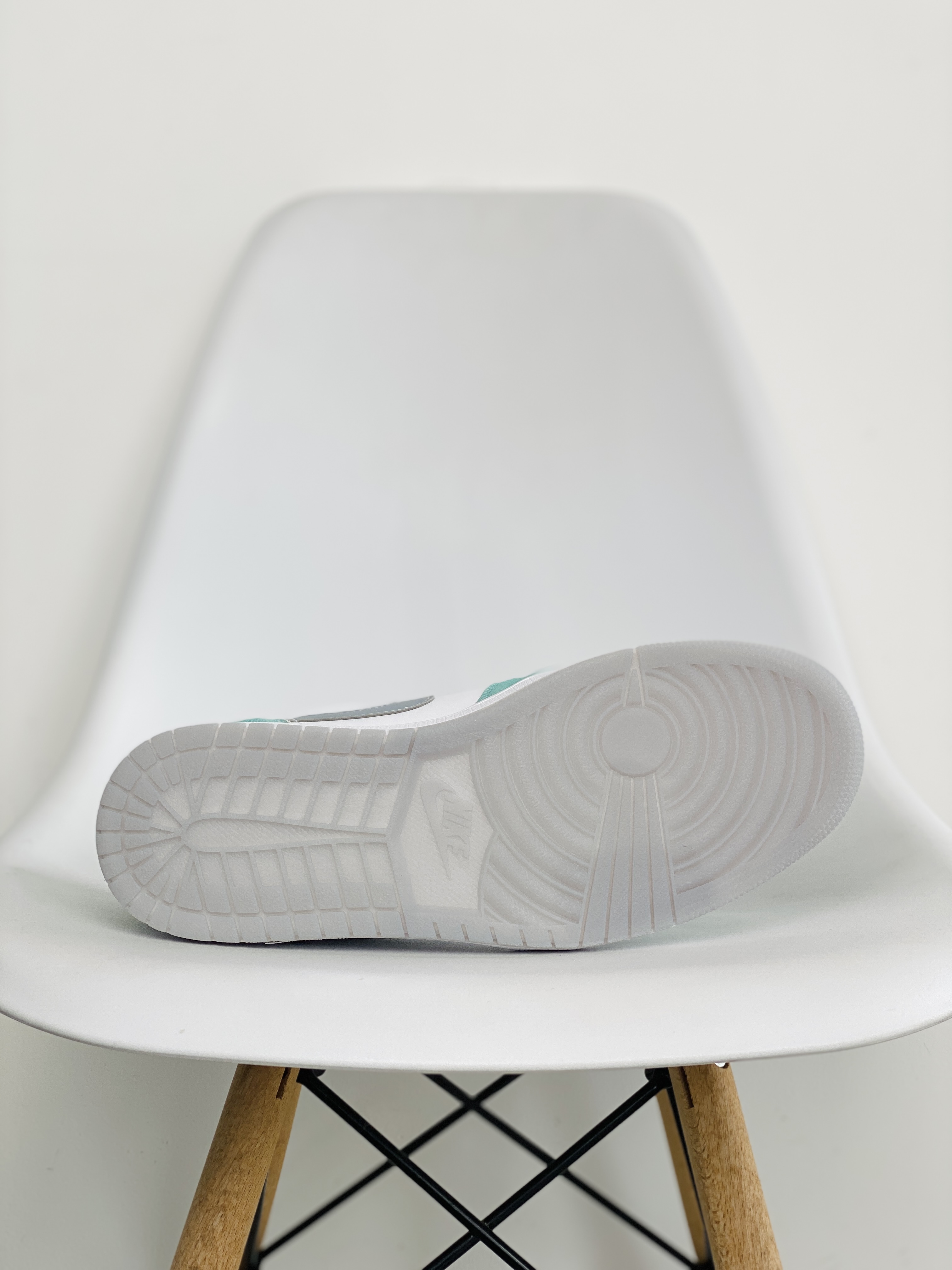 Air Jordan 1 Low AJ1 SE New Emerald 祖母绿 低筒 板鞋 休闲鞋 男鞋  DN3705-301