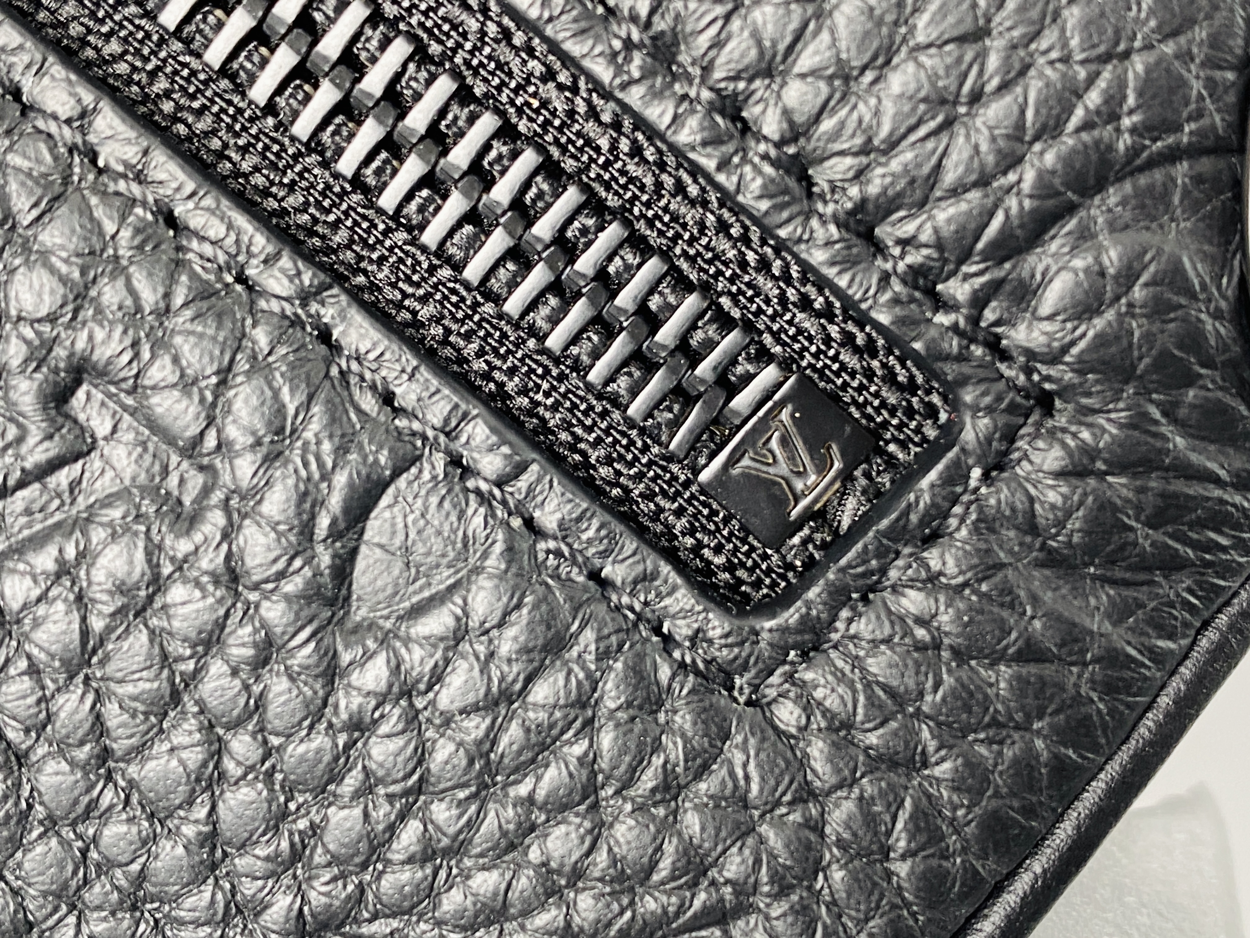  原厂皮 LOUIS VUITTON Soft Trunk  牛皮 老花壓紋 盒子包 邮差包 手提包 单肩包 斜挎包 迷你 黑色 M55702