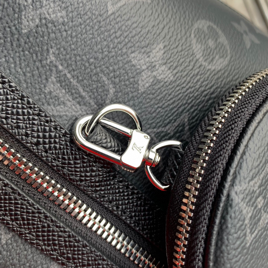 原厂皮 LOUIS VUITTON Duo  老花滿印 拉鏈開合 胸包 单肩包 斜挎包 迷你 黑色 M30963