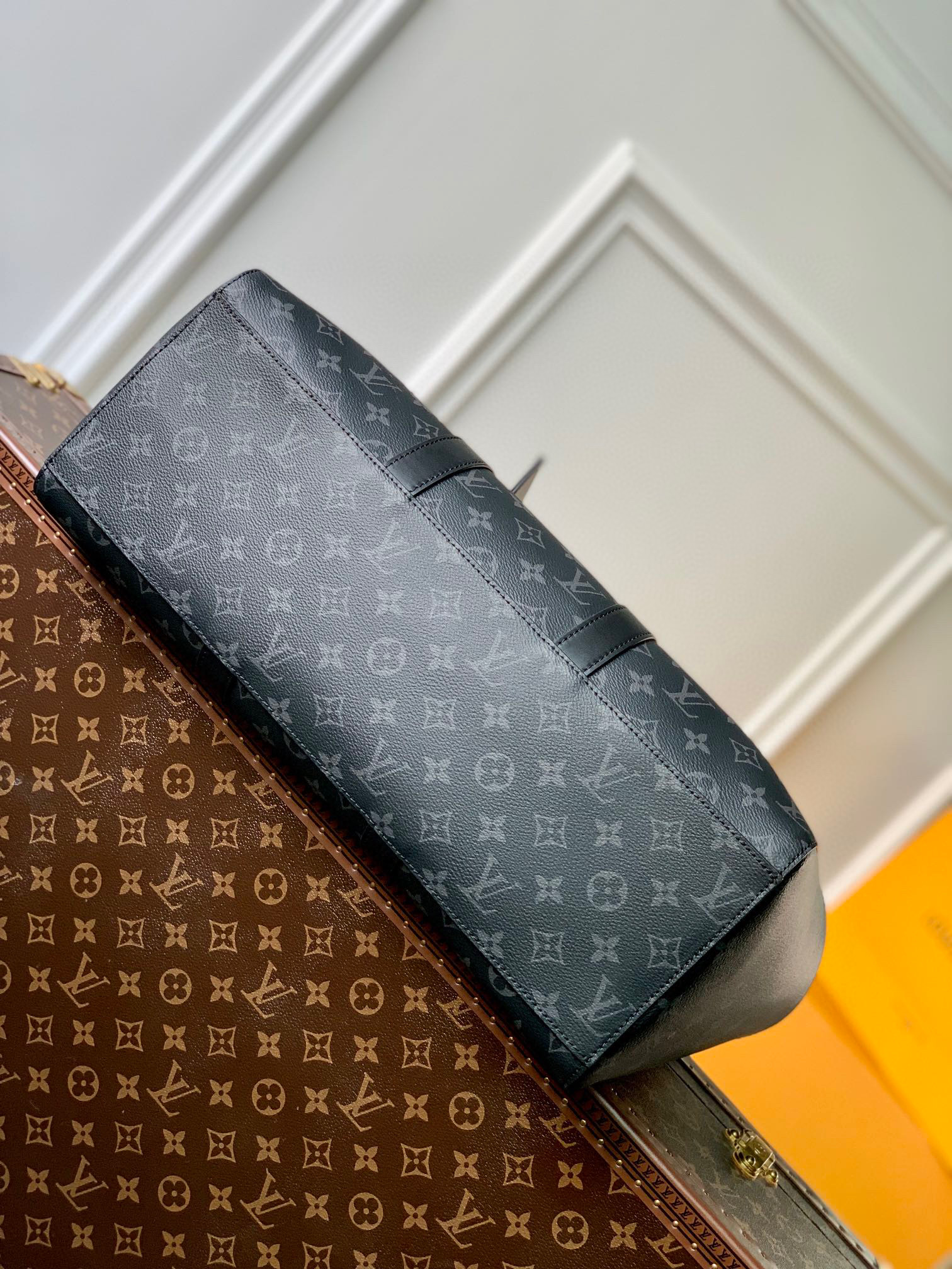 原厂皮 LOUIS VUITTON Sac Plat 24H  老花滿印  鉤扣開合 手提包 单肩包 斜挎包   黑色 M46451