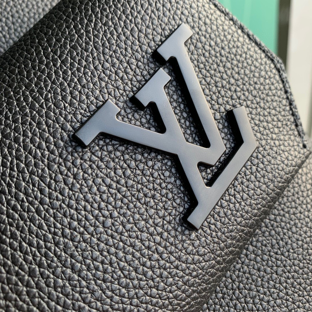 原厂皮 LOUIS VUITTON LV Aerogram 顆粒小牛皮  雙肩包 单肩包 斜挎包   黑色 M57079