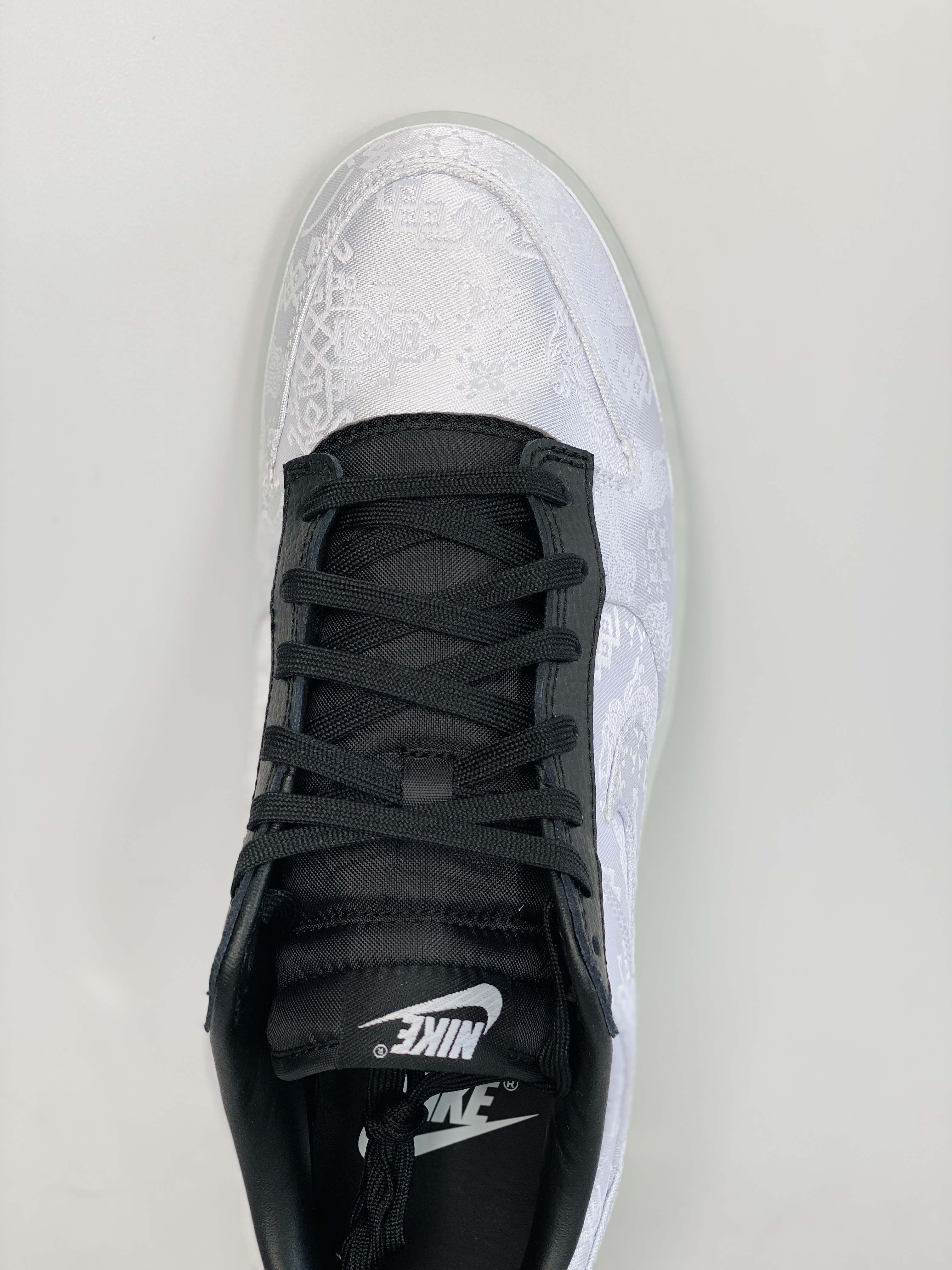 Fragment Design CLOT Dunk Low  閃電 白絲綢 三方聯名 藤原浩 低筒 休闲鞋 板鞋 男鞋 女鞋 白色FN0315-110