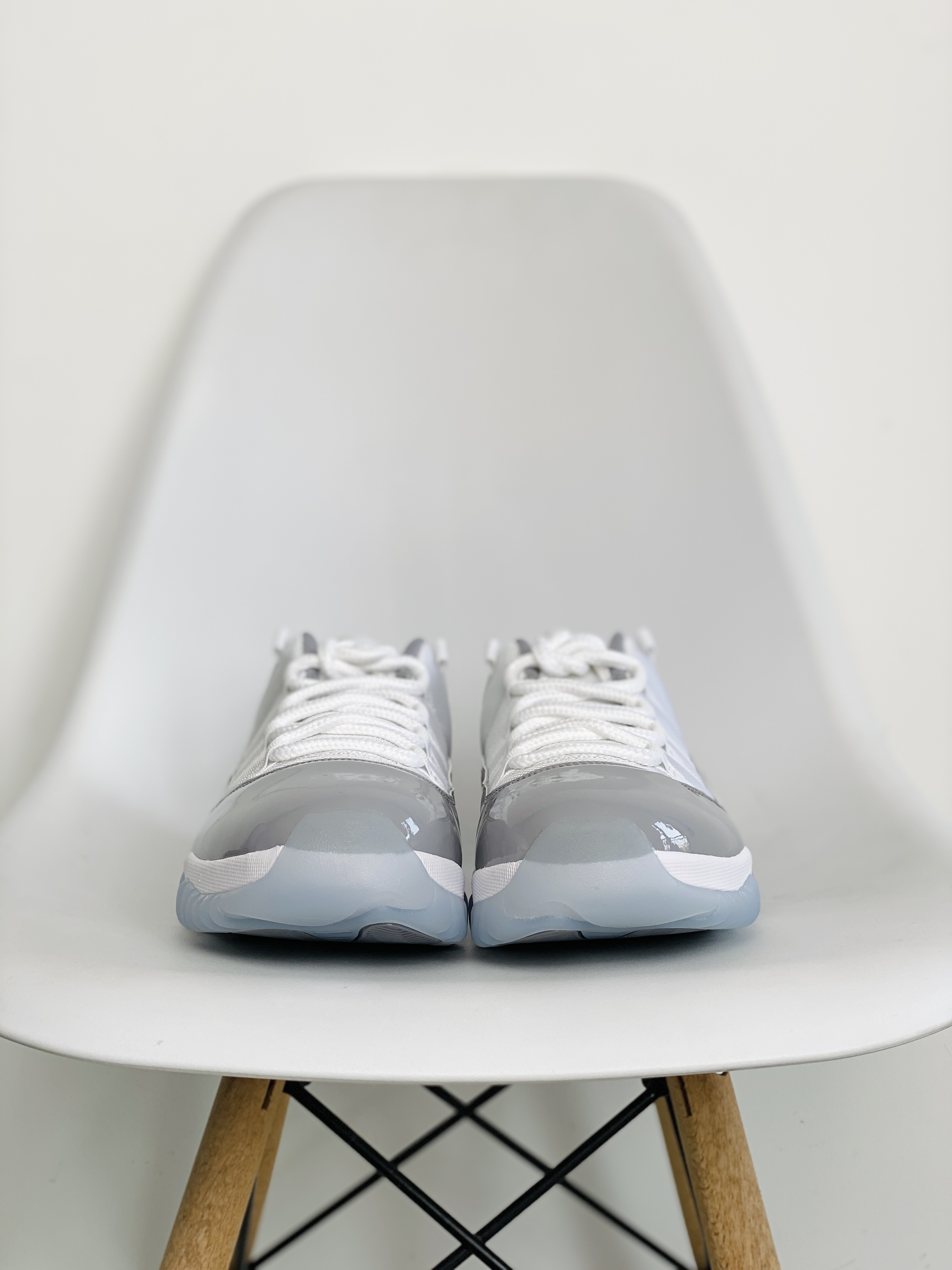  Air Jordan 11 Low Cement Grey AJ11  酷灰 白灰 低筒 碳板 全掌气垫 篮球鞋 球鞋 男鞋 休闲鞋 AV2187-140