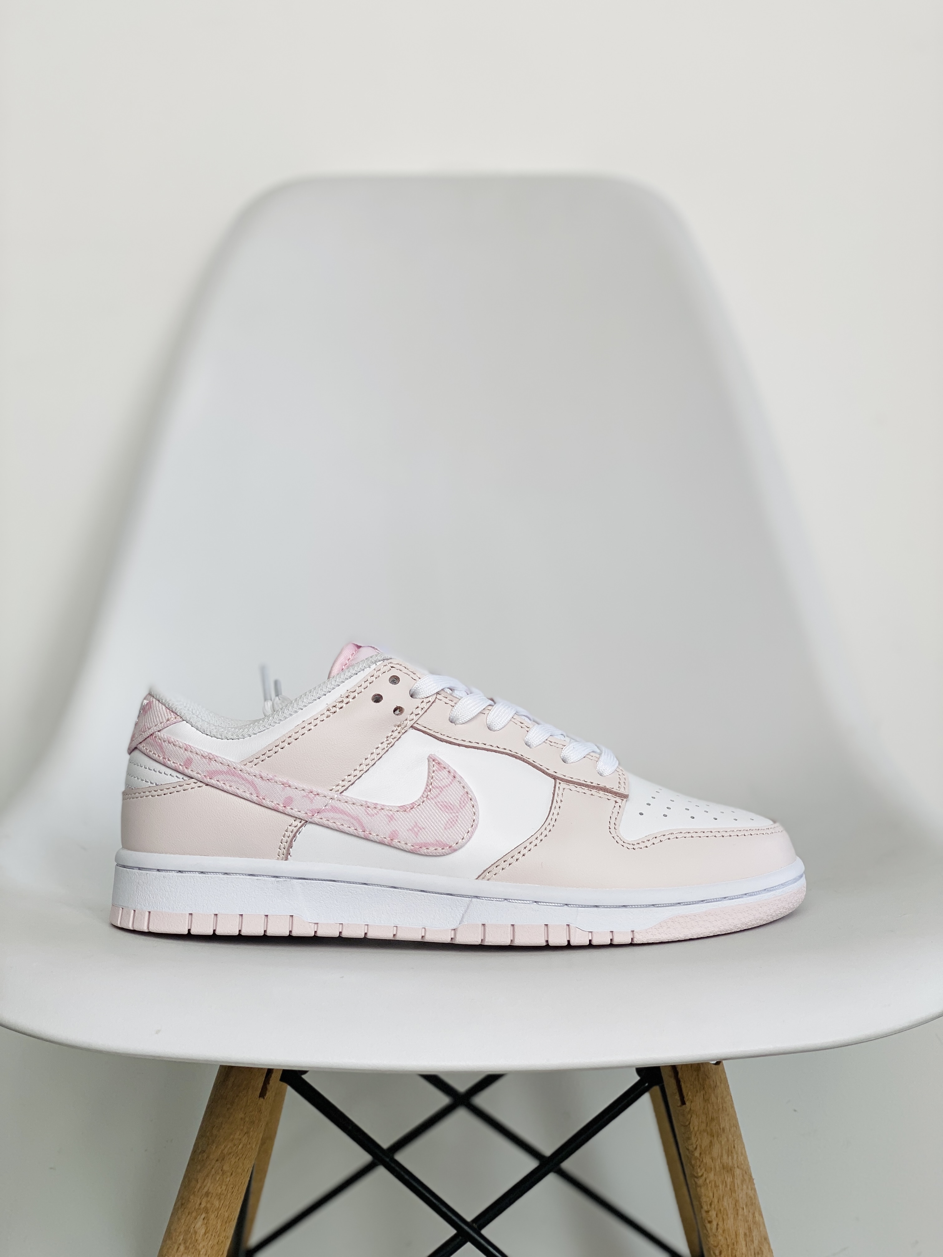  dunk Low Pink Paisley 珍珠粉 腰果花 女款 低筒 复古板鞋 休闲鞋  FD1449-100