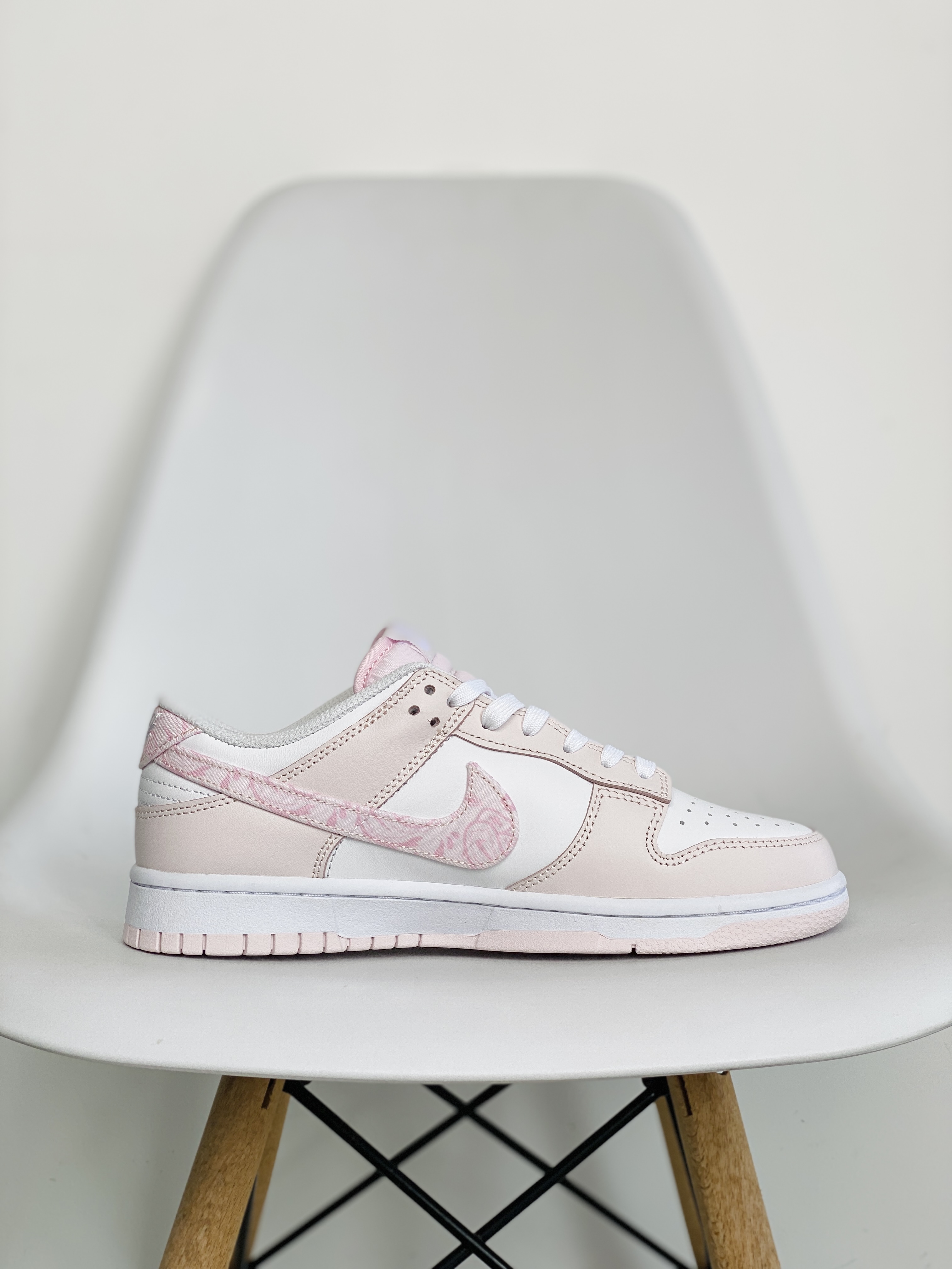  dunk Low Pink Paisley 珍珠粉 腰果花 女款 低筒 复古板鞋 休闲鞋  FD1449-100