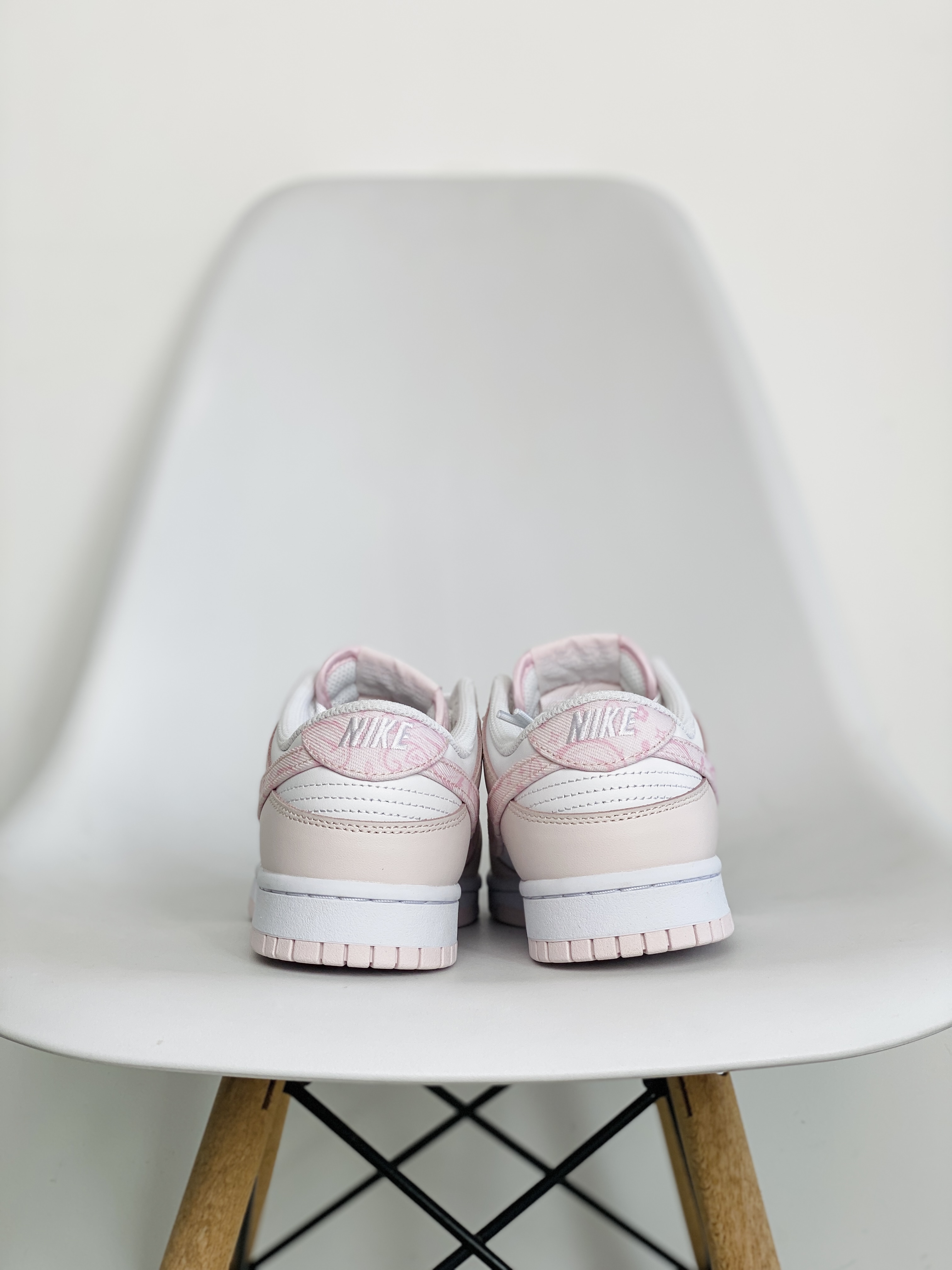  dunk Low Pink Paisley 珍珠粉 腰果花 女款 低筒 复古板鞋 休闲鞋  FD1449-100