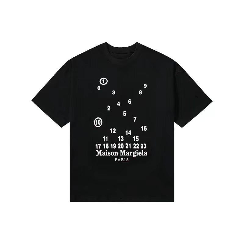 Maison Margiela 马吉拉 FW22 字母数字图案印花 短袖 黑色 白色 T 恤 夏季 男女同款 S51GC0516S22816900