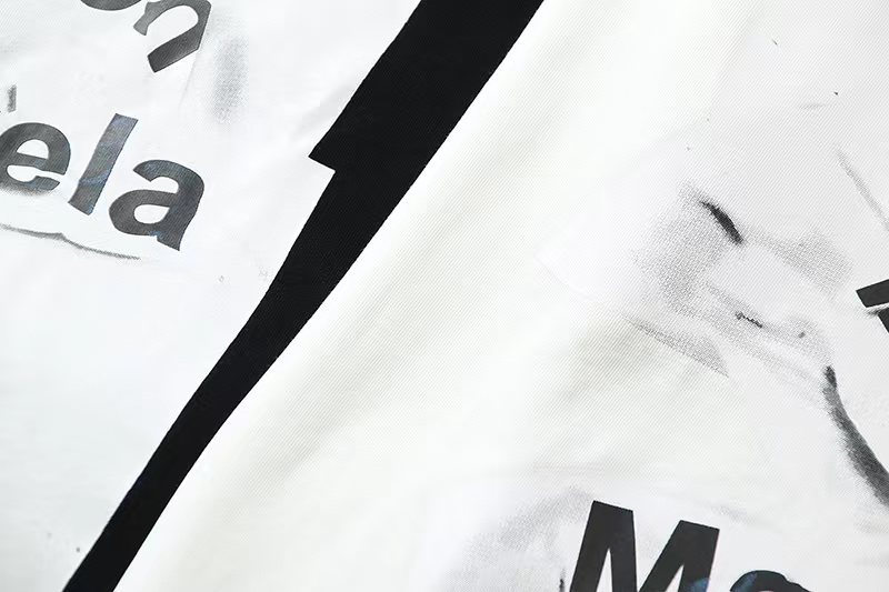 Maison Margiela 马吉拉 褶皱纸团logo印花 短袖 黑色 白色 T 恤 夏季 男女同款 