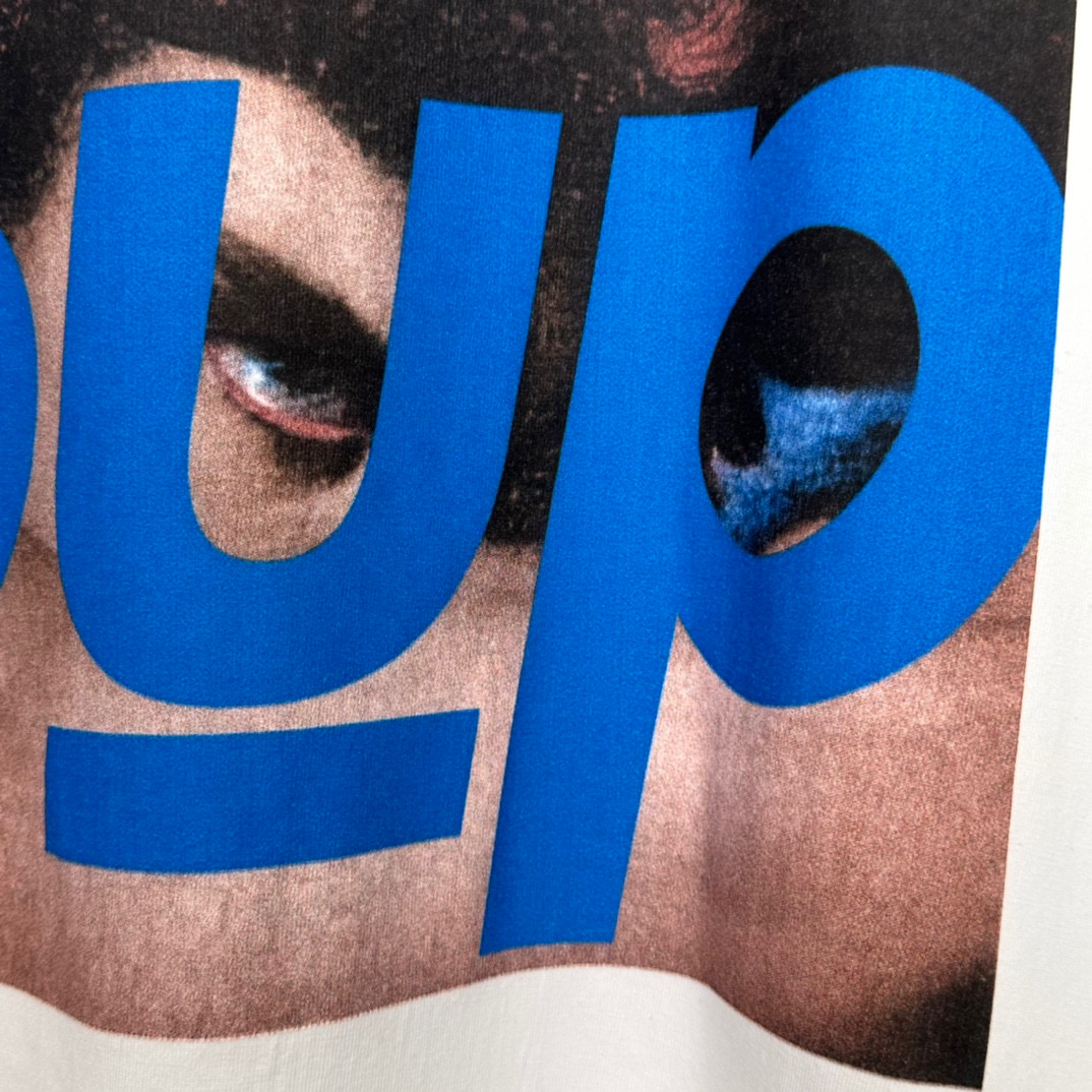 Supreme SS23 Week6  人物LOGO  短袖 圆领 印花T 恤 夏款 男女同款 白色 SUP-SS23-123