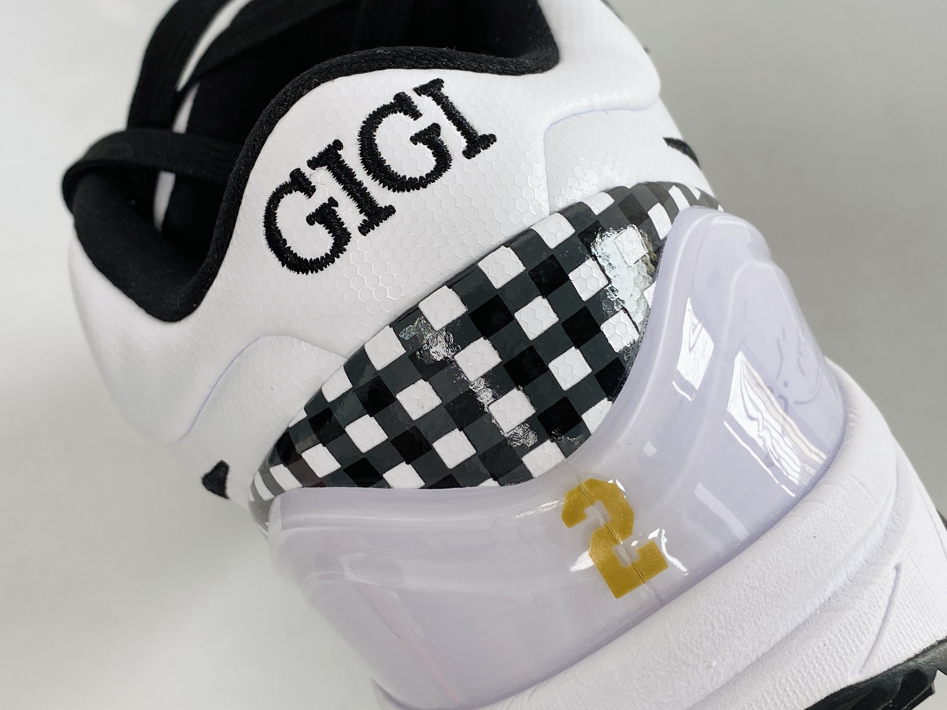 滅世純原 原盒版 Kobe4 GIGI Mambacita 前掌LUNAR泡棉 后掌气垫 黑白 低筒 科比 4  篮球鞋 实战鞋 球鞋 男鞋  FJ9363-100