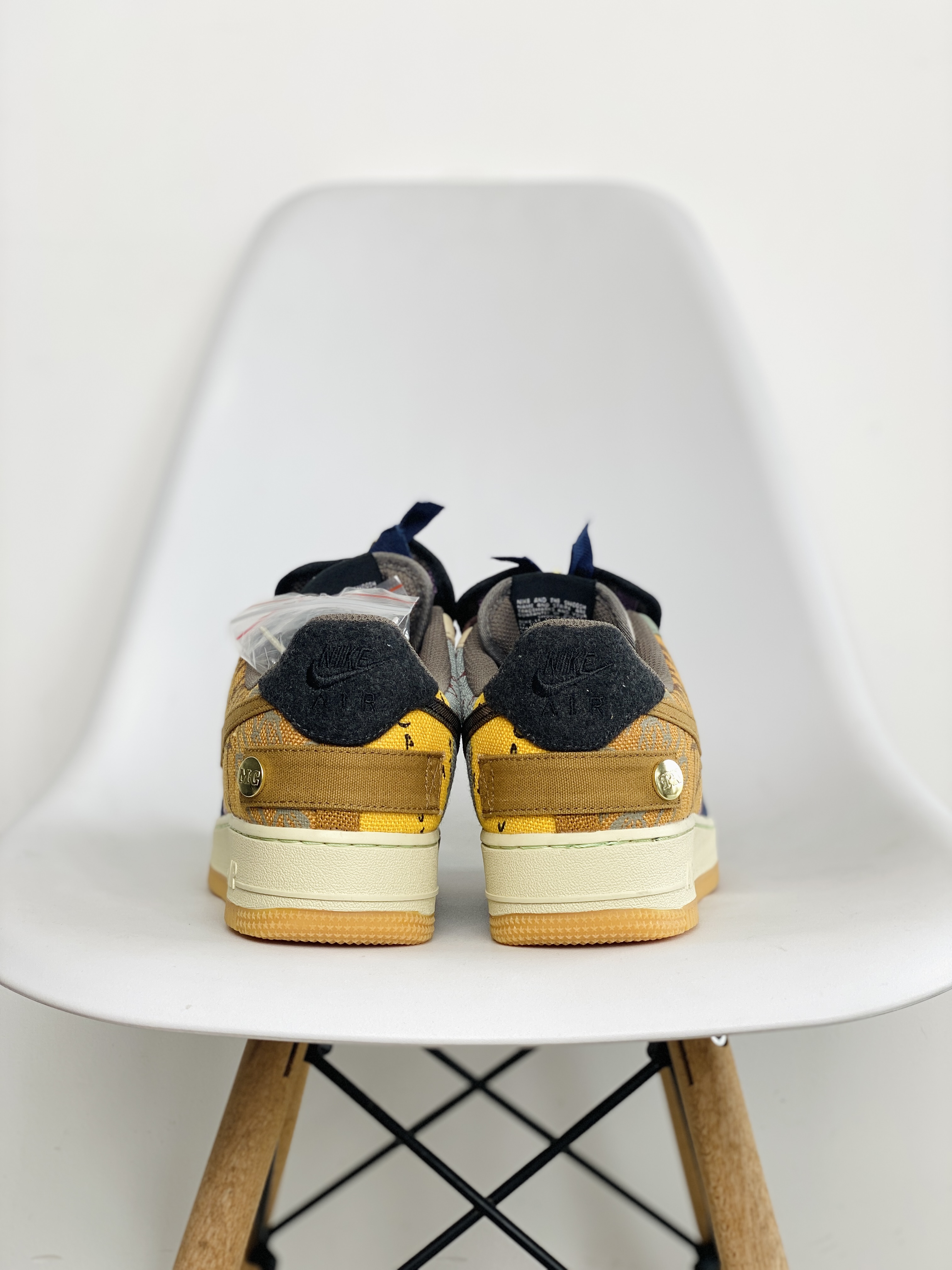  Travis Scott x Air Force 1 Cactus Jack TS 鬼脸 联名 拼接 空军一号 低筒 休闲鞋 板鞋 男鞋 女鞋 CN2405-900