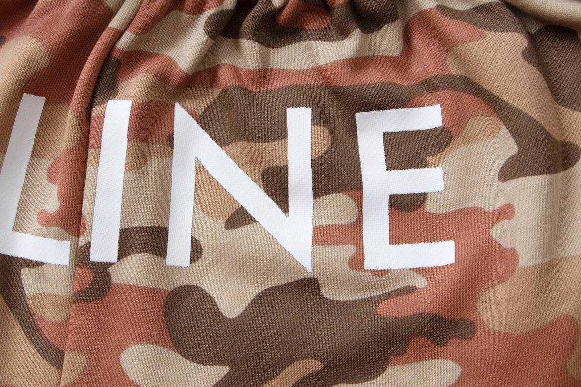  CELINE 赛琳 小刺绣 胶囊系列 字母logo 卫裤 黑色 休闲裤 运动裤 短裤 男女同款 黄迷彩