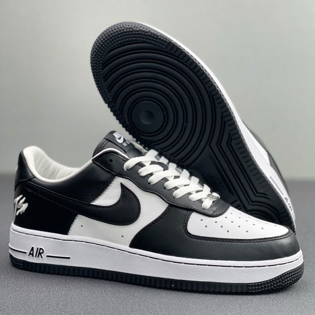 Terror Squad Air Force 1 Low  Black  低筒 空军一号 休闲鞋 板鞋 男鞋 女鞋  黑色 FJ5756-100