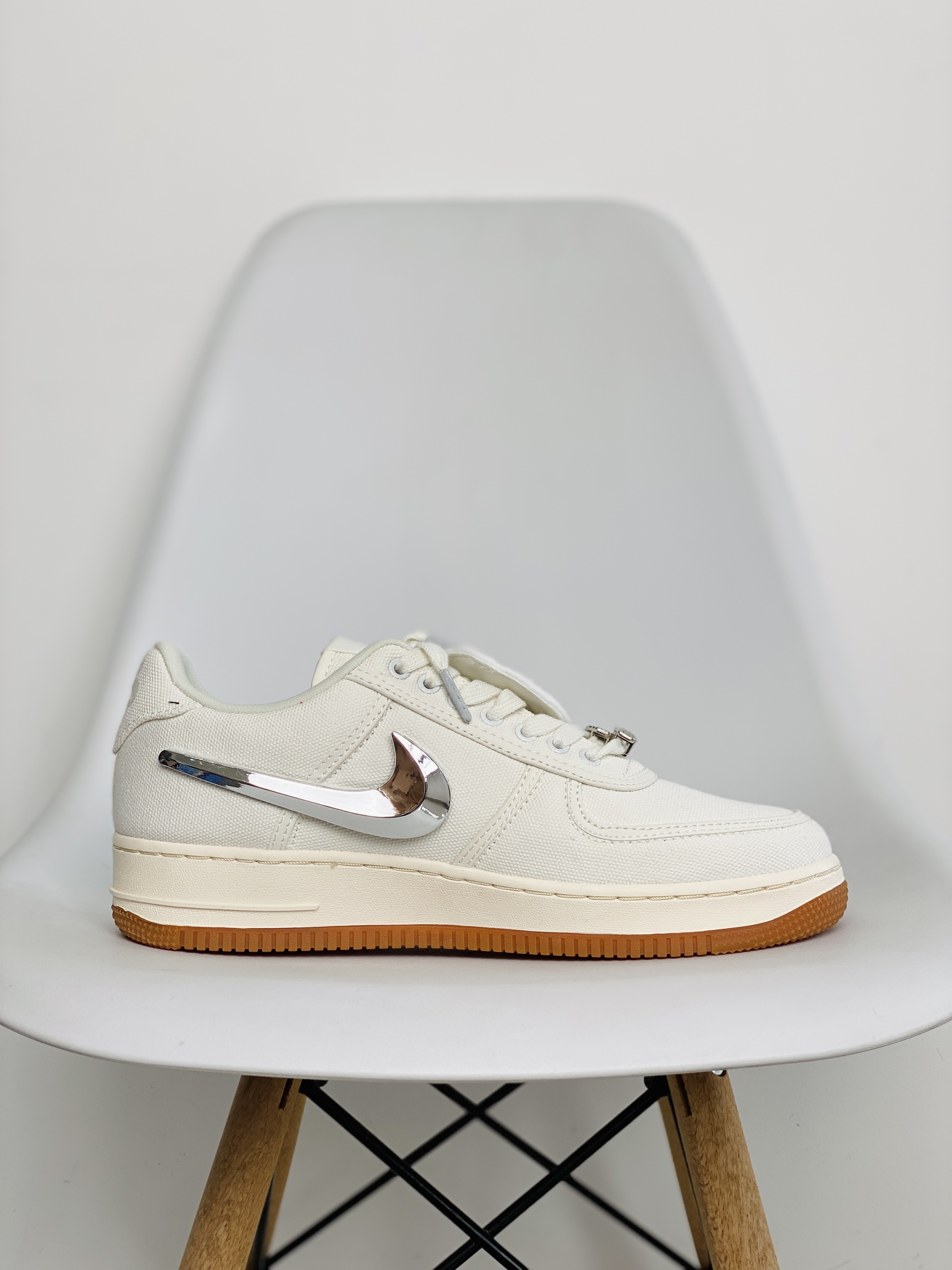 Travis Scott Nike  Force 1 Low Sail 換鉤  低筒 反光 休闲鞋 板鞋 男鞋 女鞋 米白色 AQ4211-101