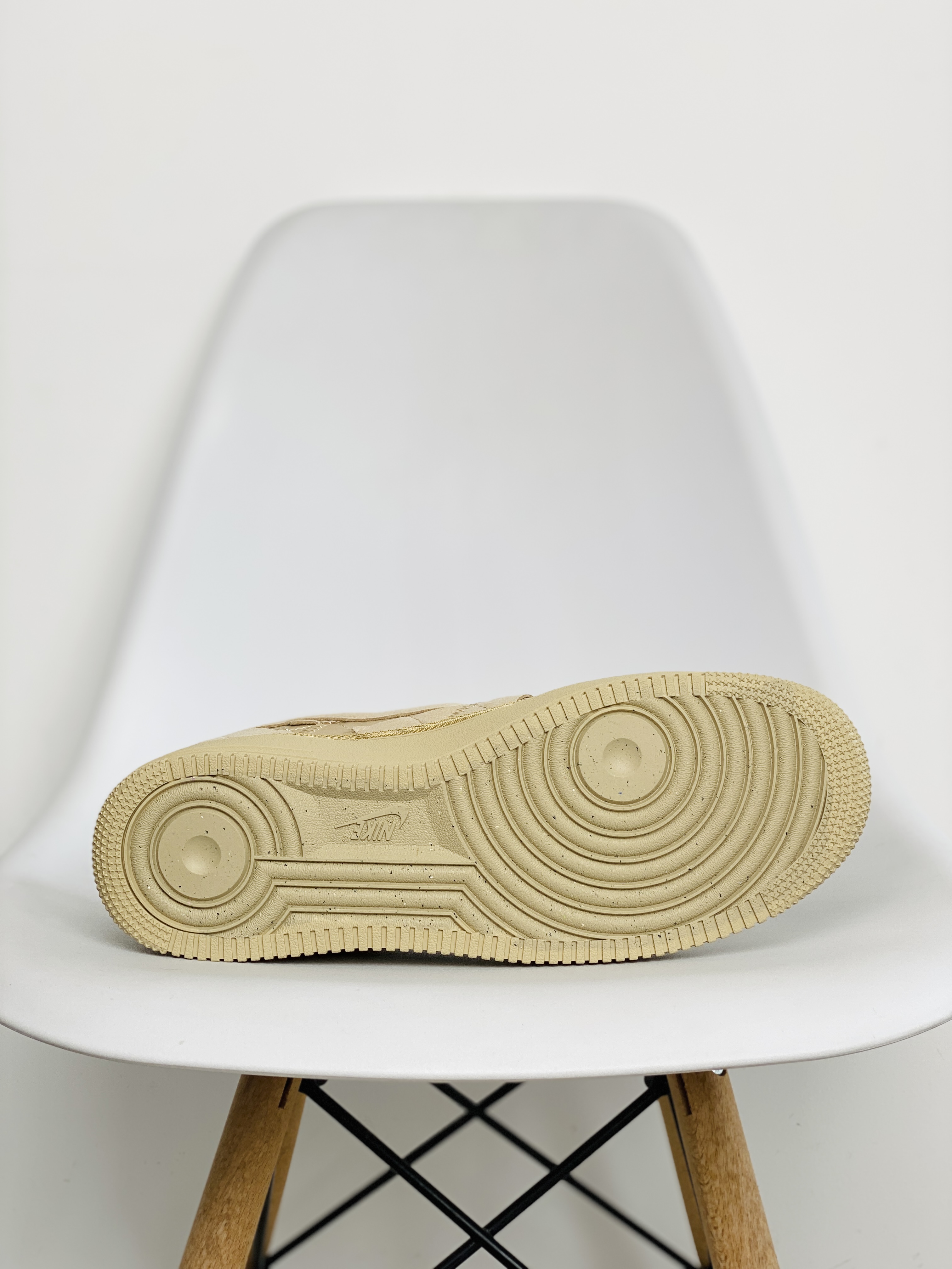 Billie Eilish x Nike Air Force 1 Low 空军一号 碧梨 联名 小麦色 低筒 休闲鞋 板鞋 男鞋 女鞋 DQ4137-200