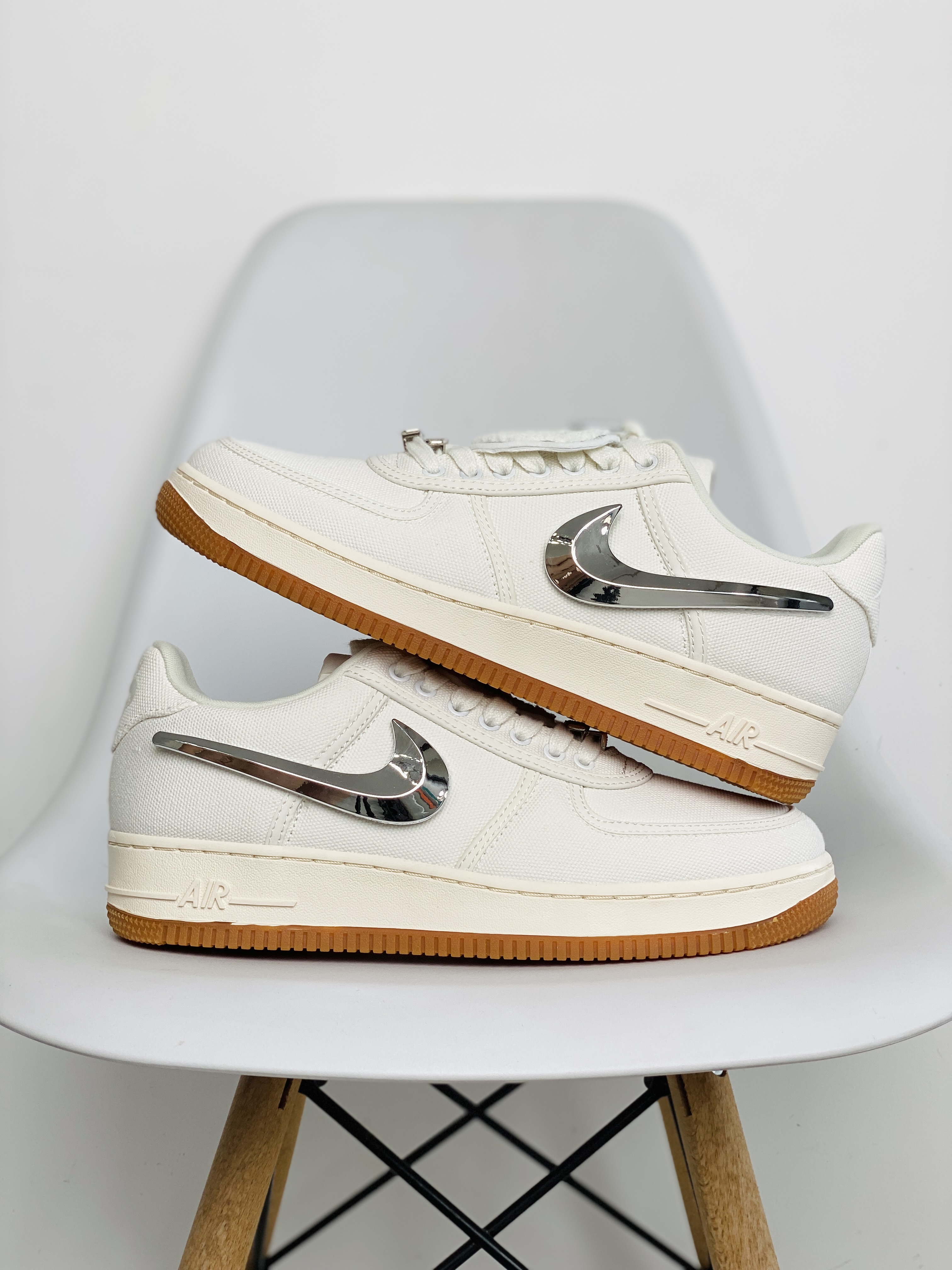 Travis Scott Nike  Force 1 Low Sail 換鉤  低筒 反光 休闲鞋 板鞋 男鞋 女鞋 米白色 AQ4211-101