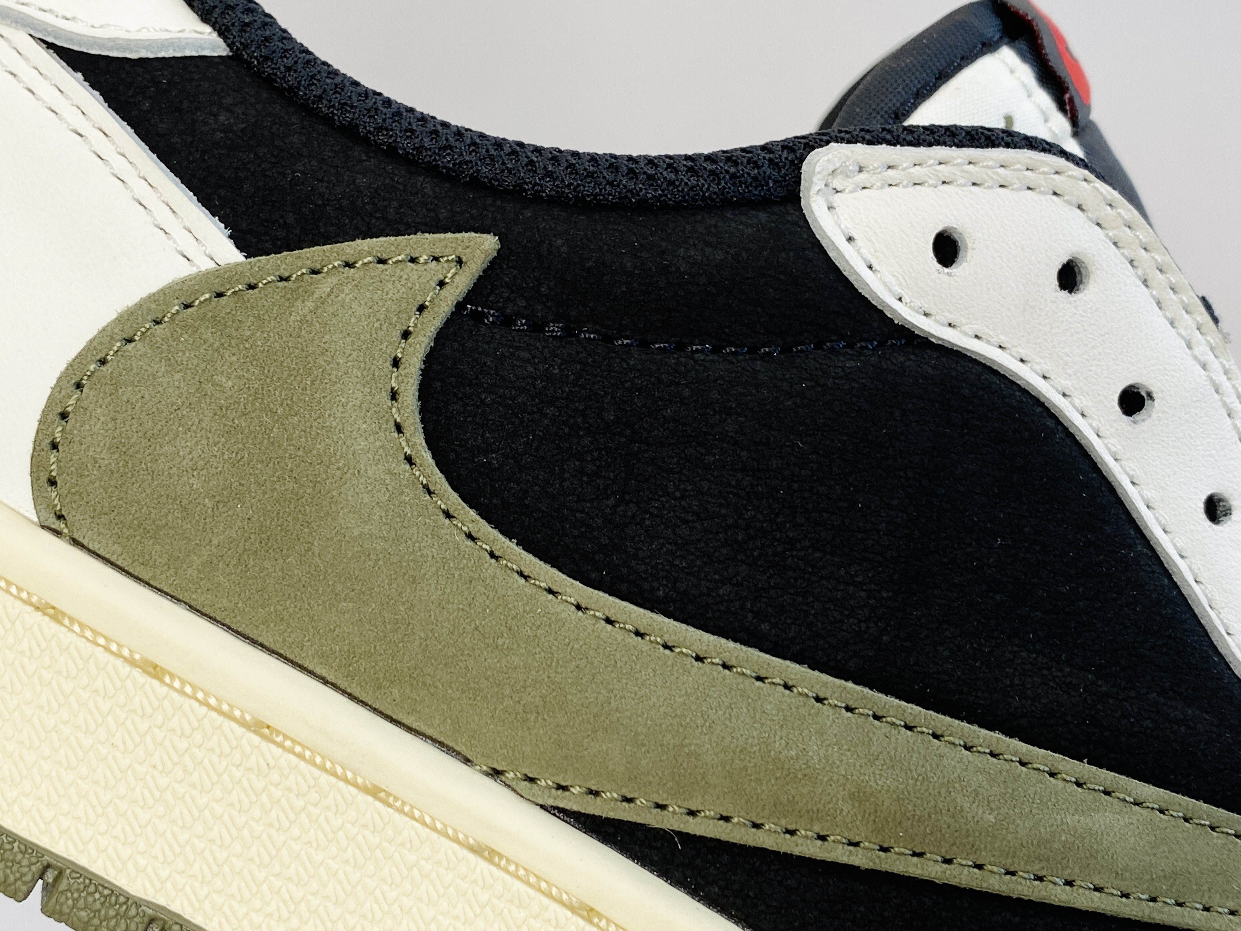  天花板Travis Scott x Air Jordan 1 LowOlive AJ1  黑绿  5.0  低筒 倒钩 板鞋 篮球鞋 男鞋 DZ4137-106