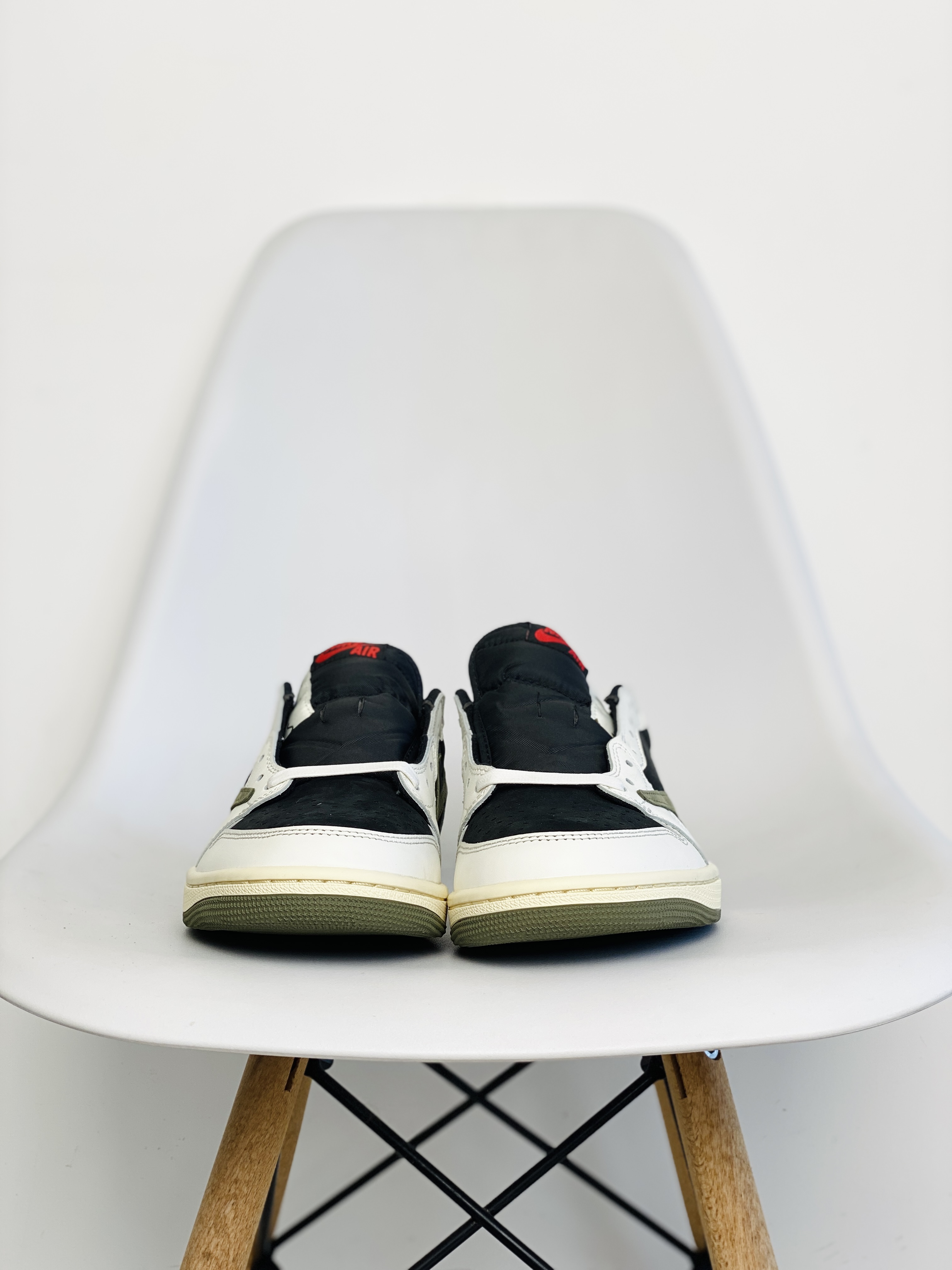  天花板Travis Scott x Air Jordan 1 LowOlive AJ1  黑绿  5.0  低筒 倒钩 板鞋 篮球鞋 男鞋 DZ4137-106