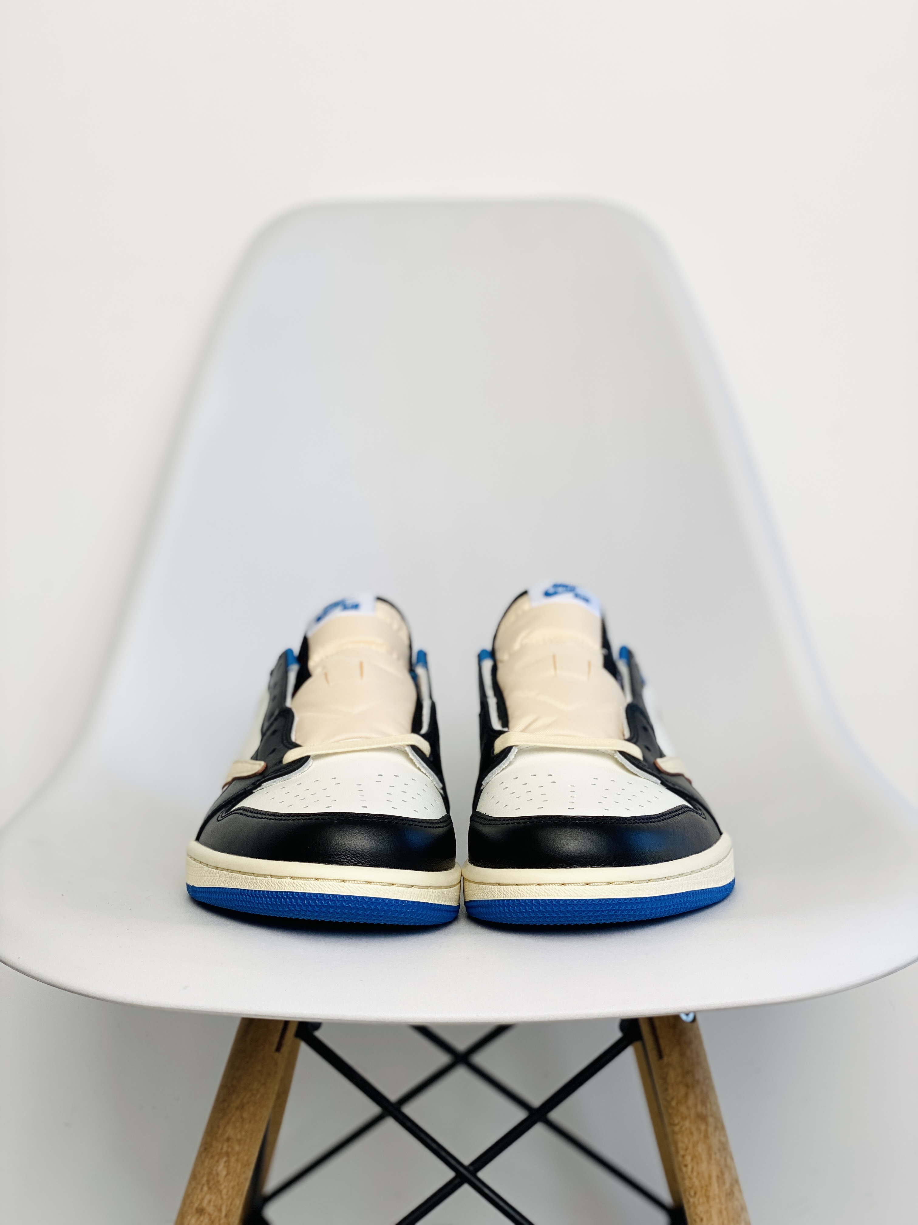 Travis Scott x Fragment Design x Air Jordan 1 AJ1 Low 闪电 倒钩 藤原浩 三方联名低筒 休闲鞋 波鞋 女鞋 男鞋 板鞋 DM7866-140