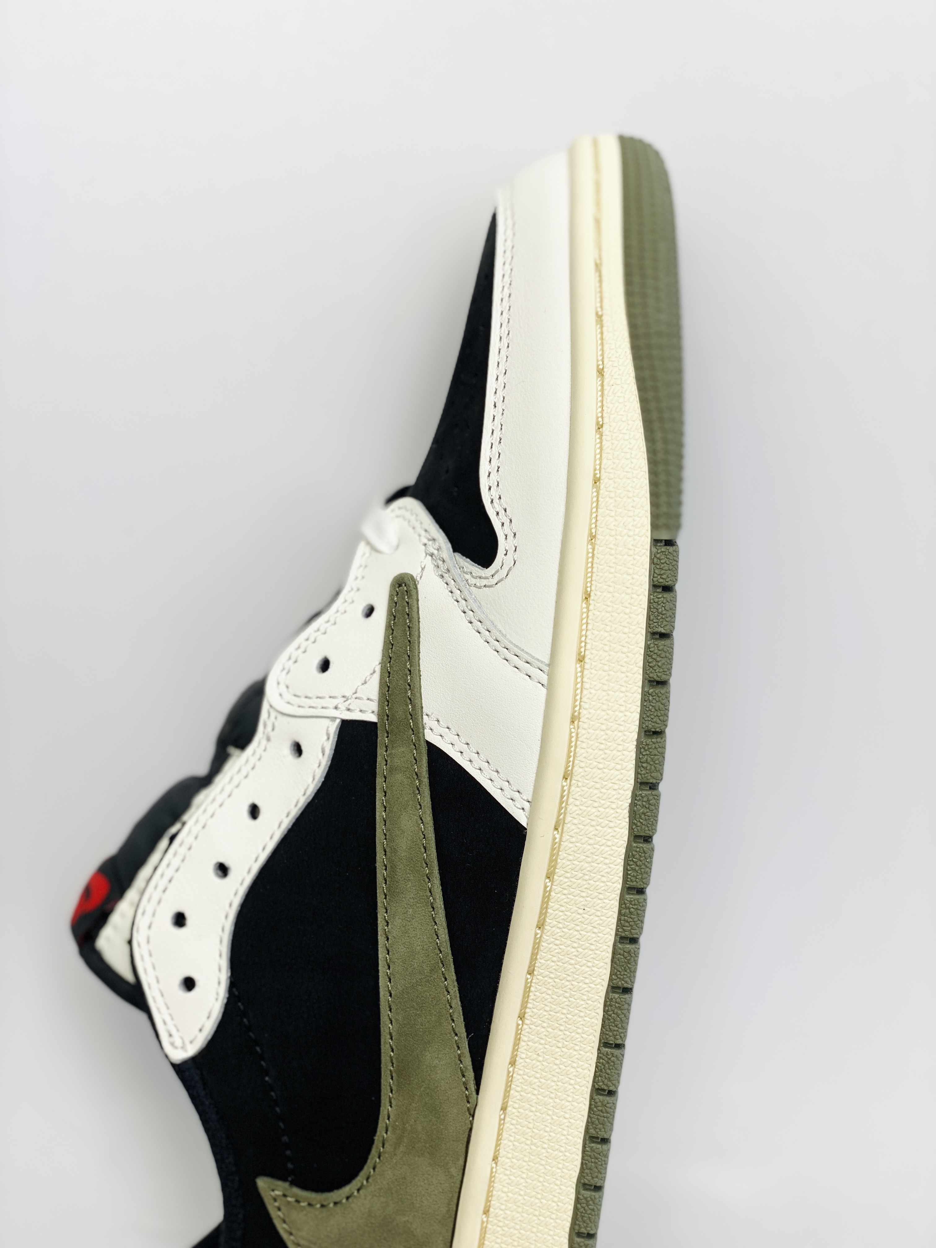  天花板Travis Scott x Air Jordan 1 LowOlive AJ1  黑绿  5.0  低筒 倒钩 板鞋 篮球鞋 男鞋 DZ4137-106