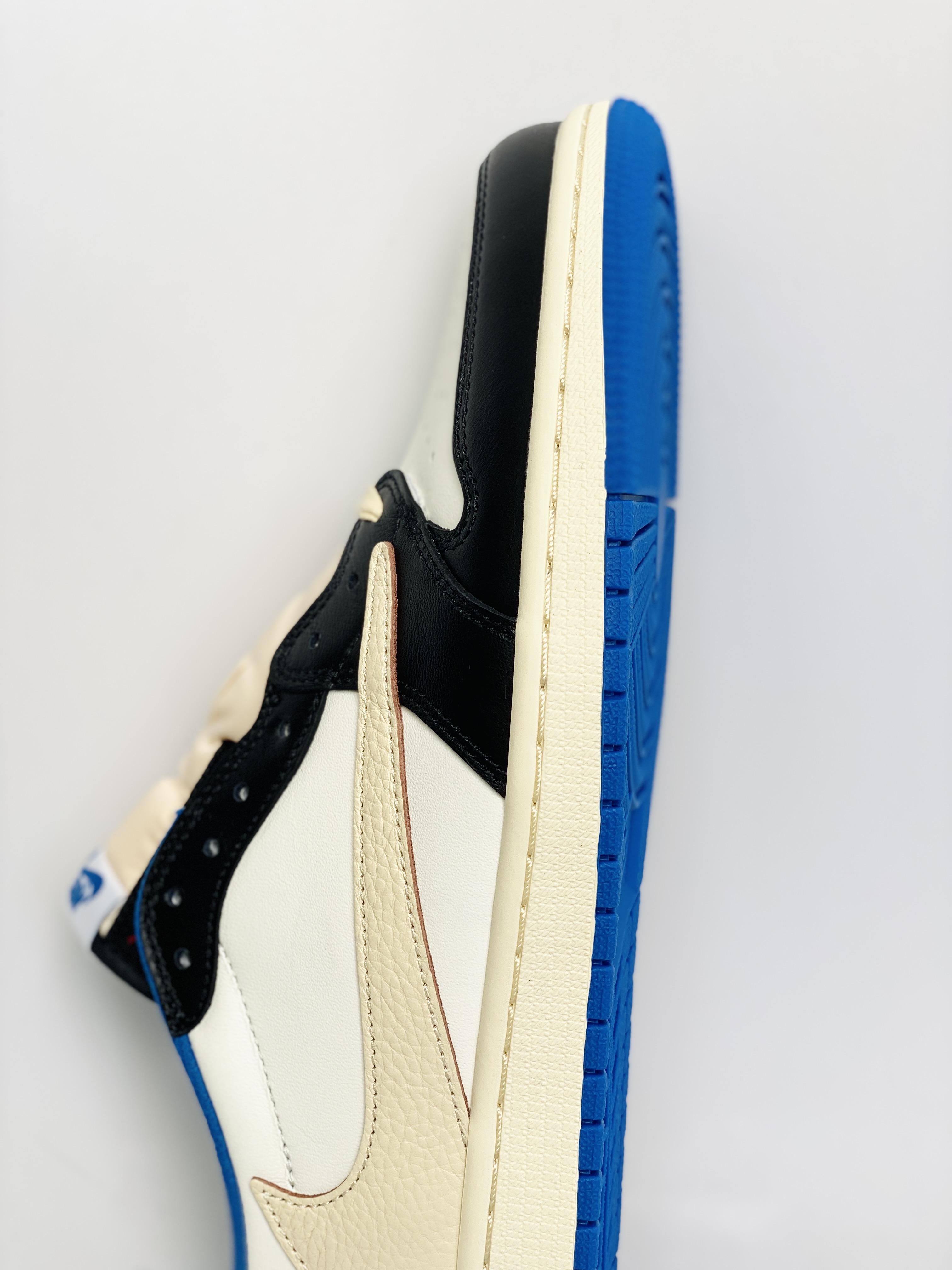 Travis Scott x Fragment Design x Air Jordan 1 AJ1 Low 闪电 倒钩 藤原浩 三方联名低筒 休闲鞋 波鞋 女鞋 男鞋 板鞋 DM7866-140