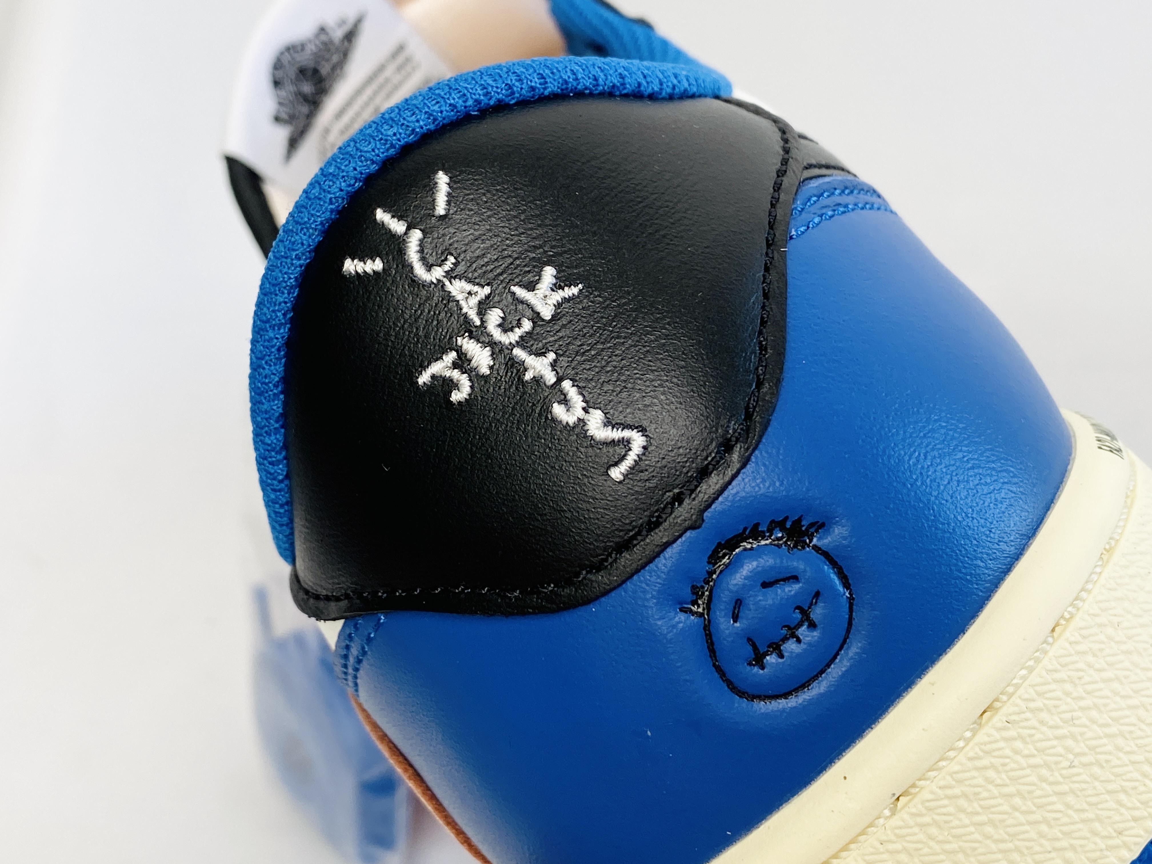 Travis Scott x Fragment Design x Air Jordan 1 AJ1 Low 闪电 倒钩 藤原浩 三方联名低筒 休闲鞋 波鞋 女鞋 男鞋 板鞋 DM7866-140