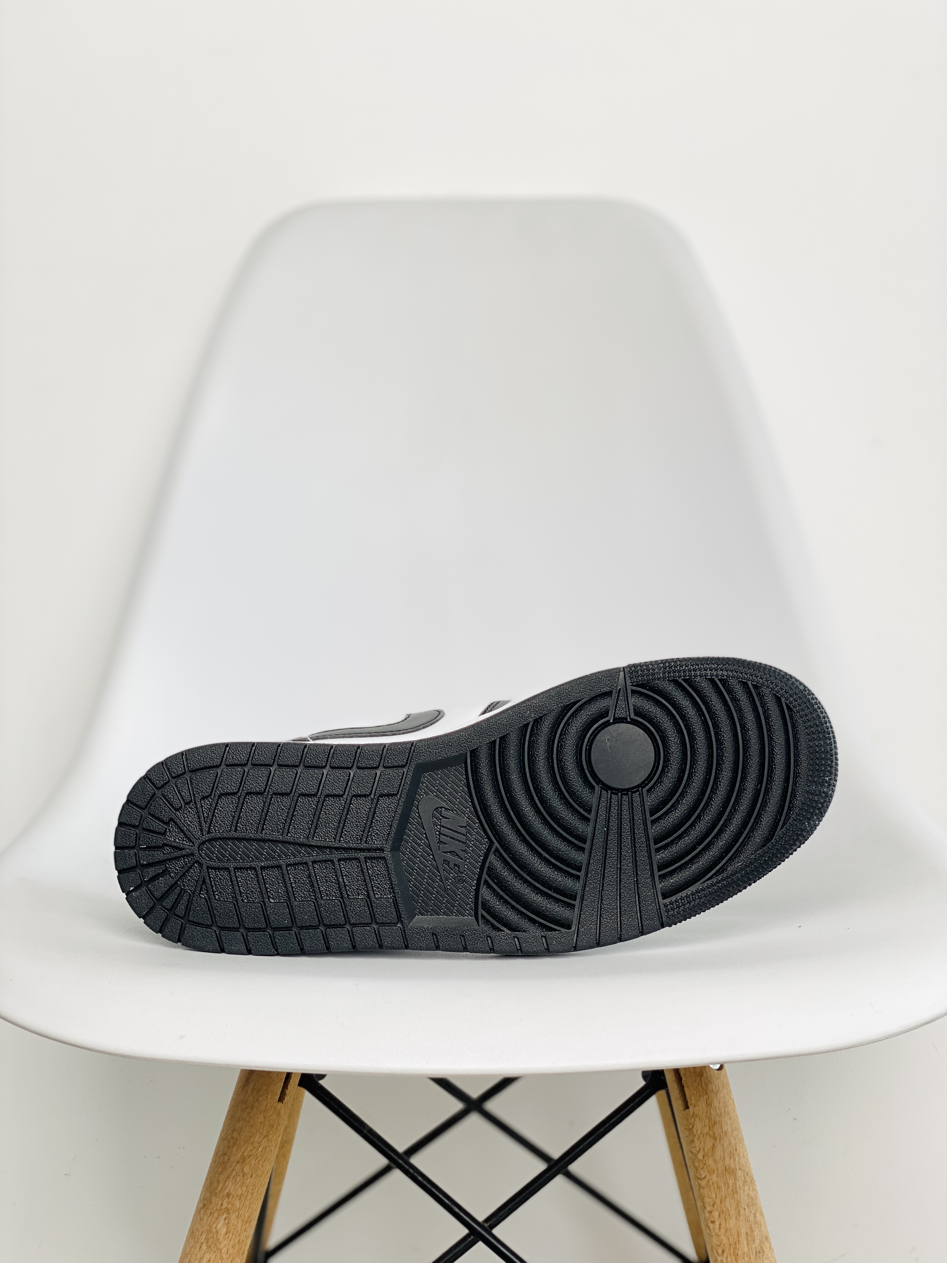  Air Jordan 1 Low Panda  熊猫 AJ1 低筒 板鞋 休闲鞋 女鞋 男鞋 波鞋 黑白 DC0774-101