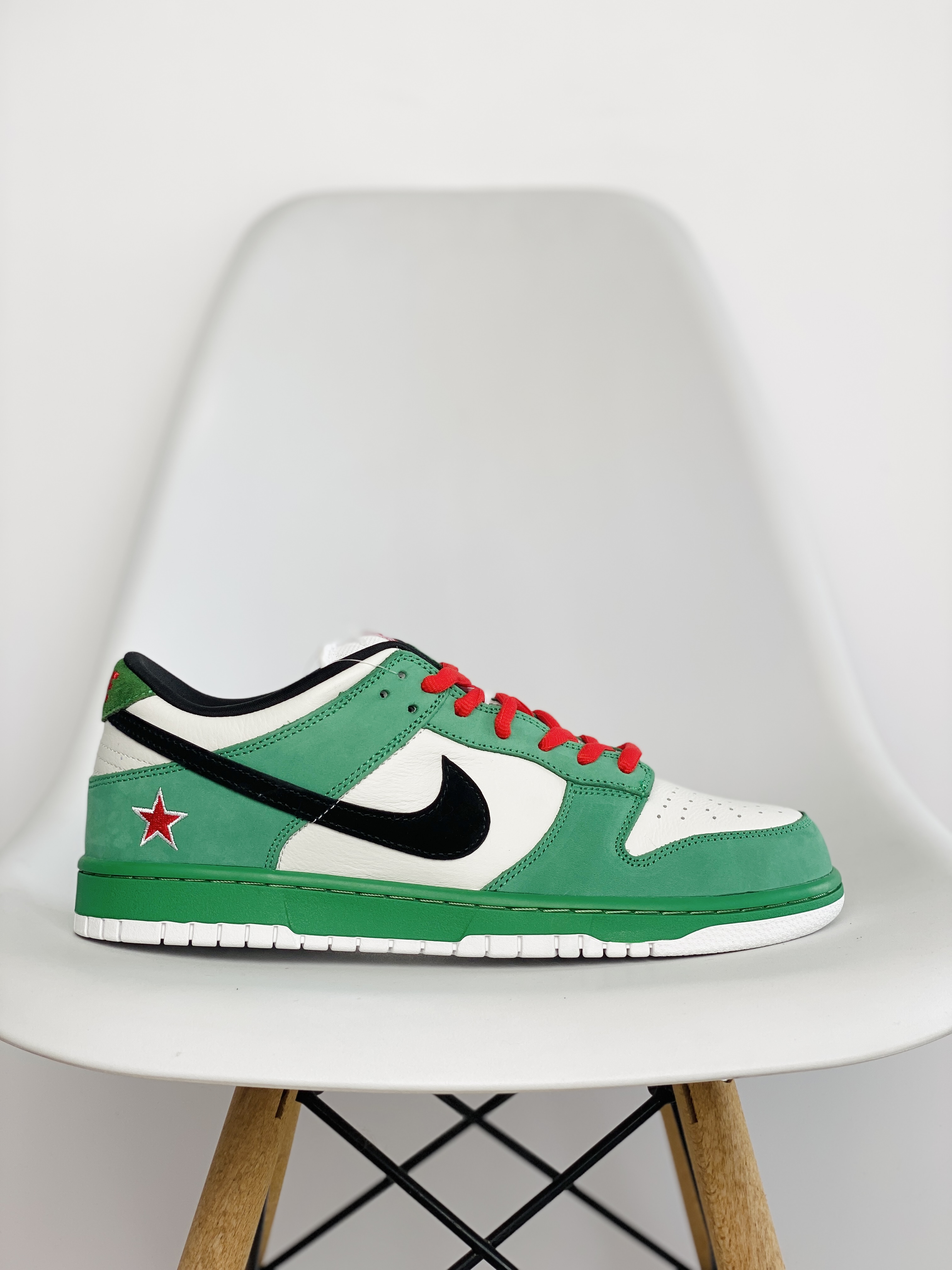 Dunk Low Heineken  低筒 復古 休闲鞋 原厂头层皮  板鞋 男鞋 女鞋 波鞋  喜力 304292-302
