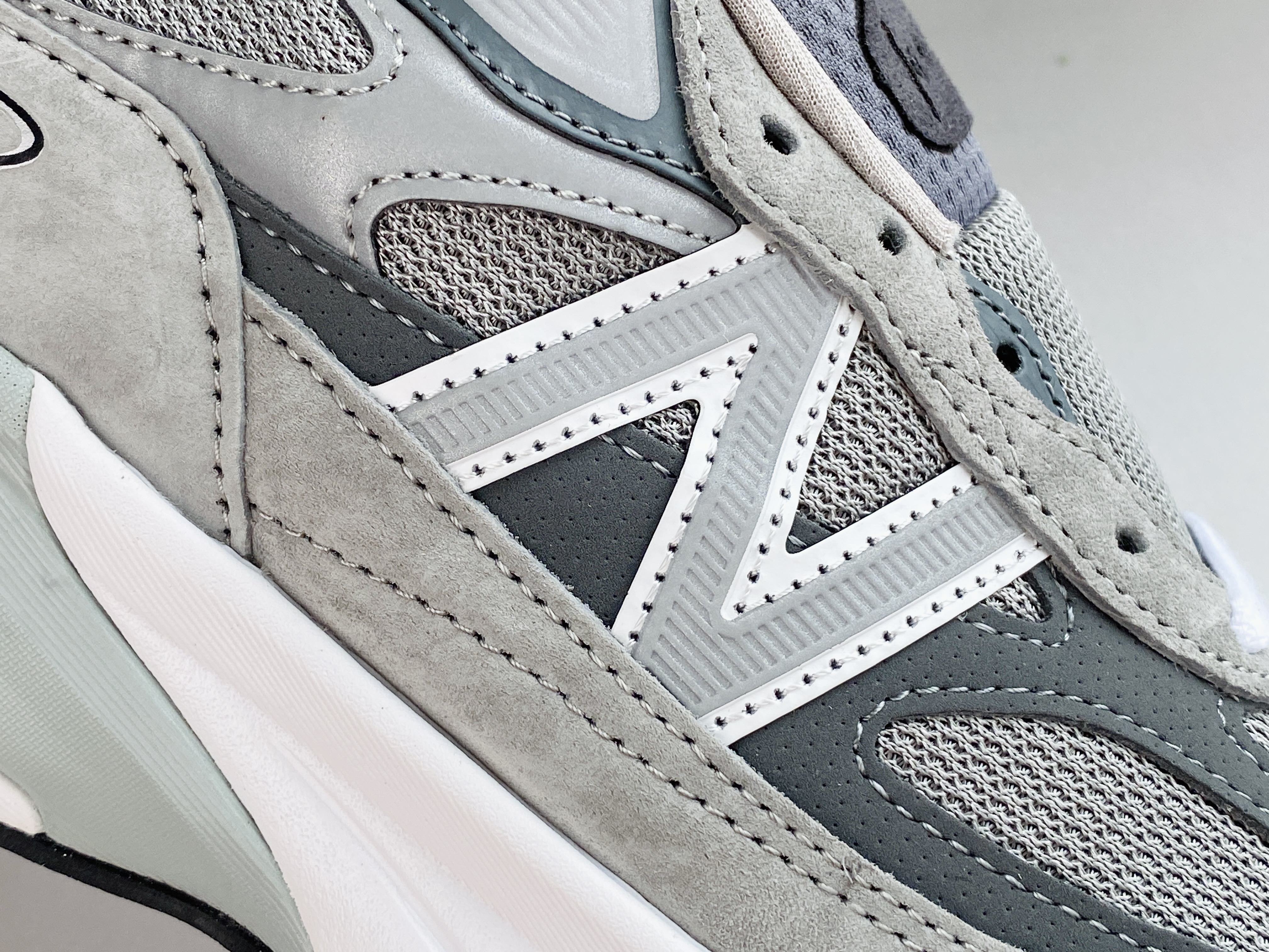 新版 New Balance 990 V6 元祖灰色 低筒 潮流复古跑鞋 减震防滑 休闲鞋 板鞋 运动鞋 波鞋 男鞋 女鞋 M990GL6