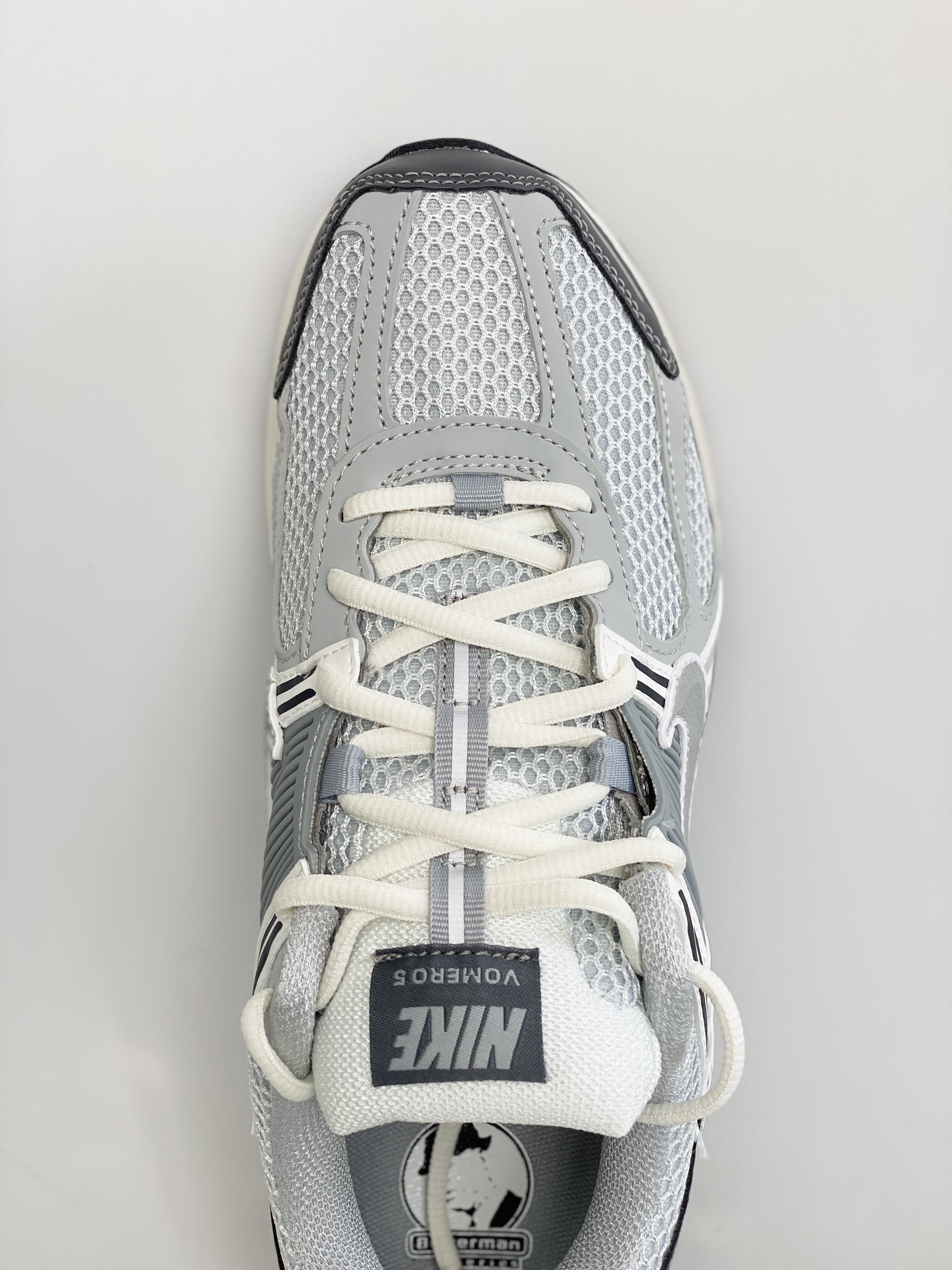 Nike Air Zoom Vomero 5 米灰色 气垫 低筒 跑步鞋 运动鞋 男鞋 女鞋 FD9919-001