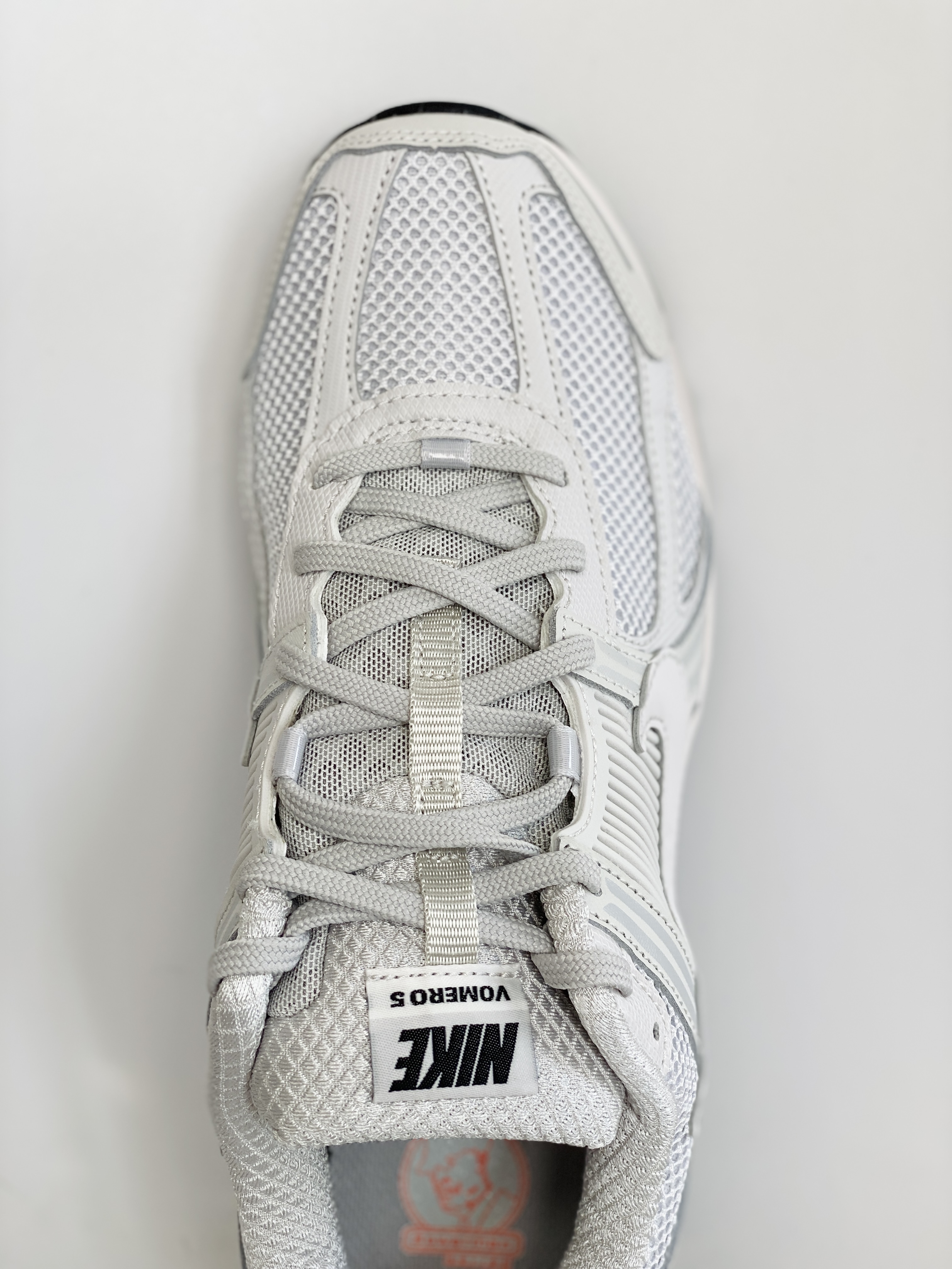 新版 Nike Air Zoom Vomero 5 Vast Grey 灰白 气垫 低筒 跑步鞋 运动鞋 男鞋 女鞋 BV1358-001