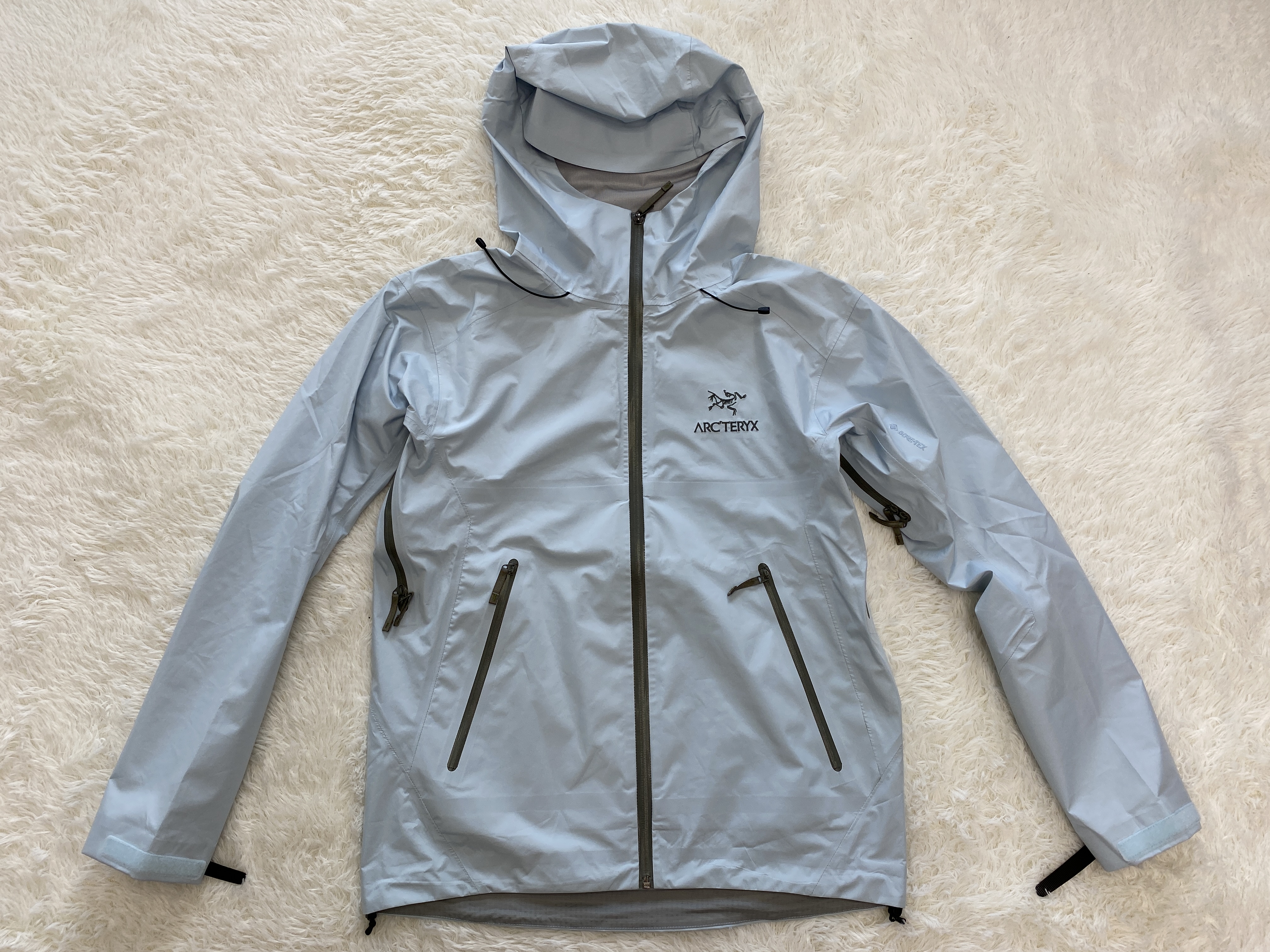 Arcteryx Beat LT Jacket GORE-TEX 始祖鳥 硬殼繫列  戶外 透氣 長袖  防風 防水  外套 夾克  沖鋒衣  以太藍 货号：26844