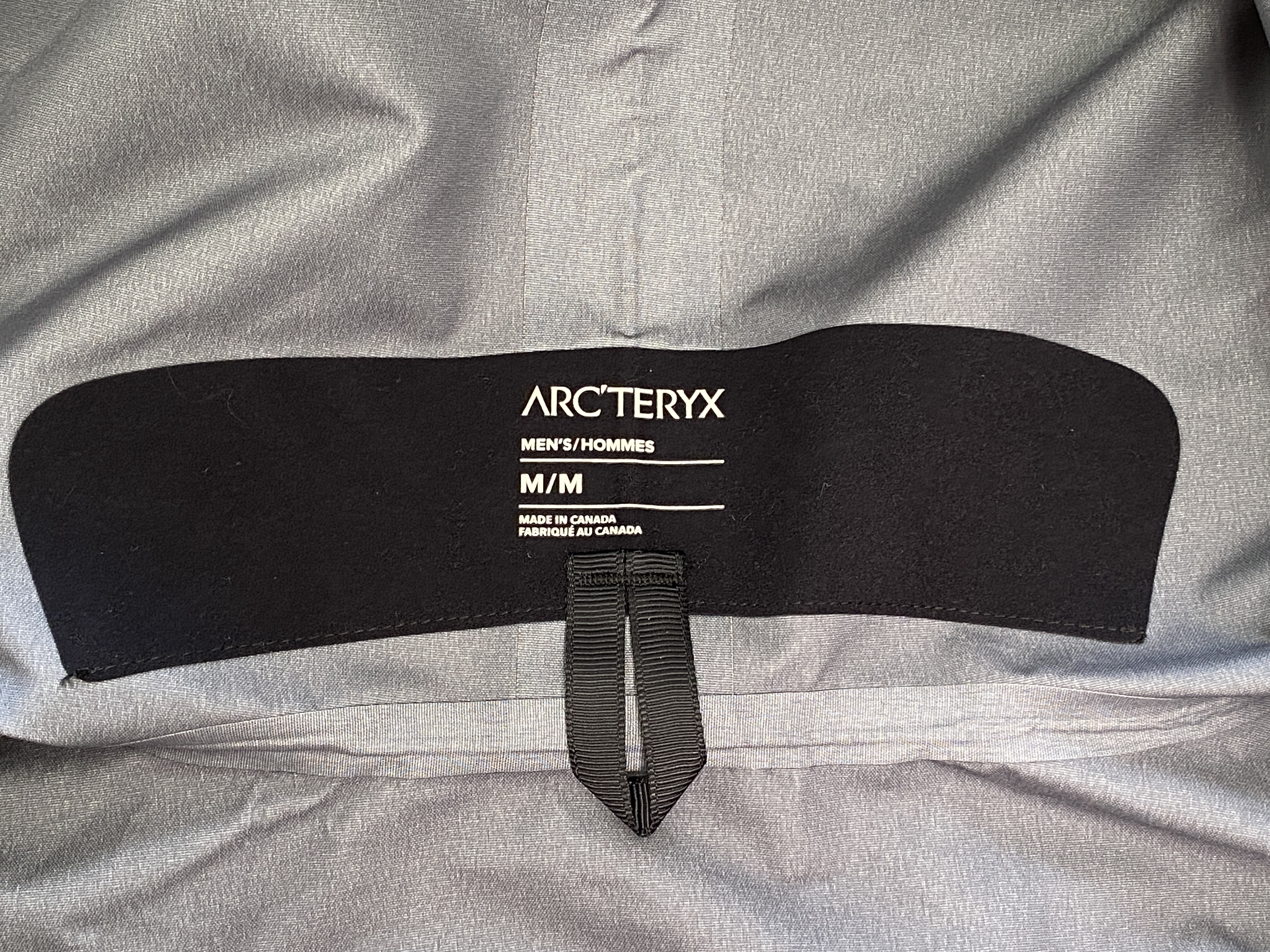 Arcteryx Alpha SV 始祖鳥  第6代 刺繡LOGO  戶外 透氣 長袖  防風 防水  外套 夾克  沖鋒衣  綠色  货号：25681